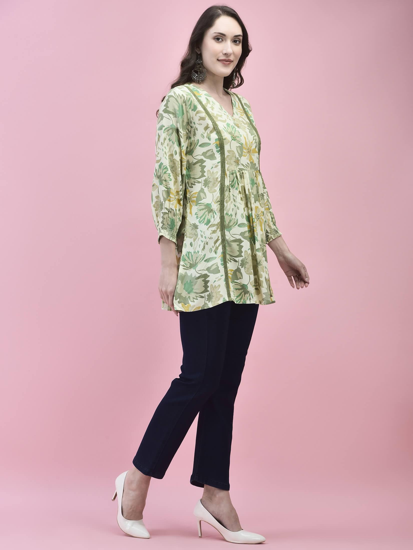 Women Liva Rayon Green Floral Print Tunic.