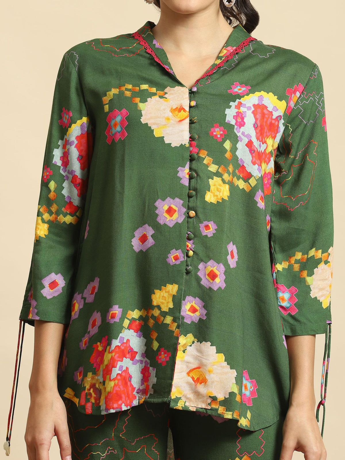Women Green Geometric Print Co-Ord Set.