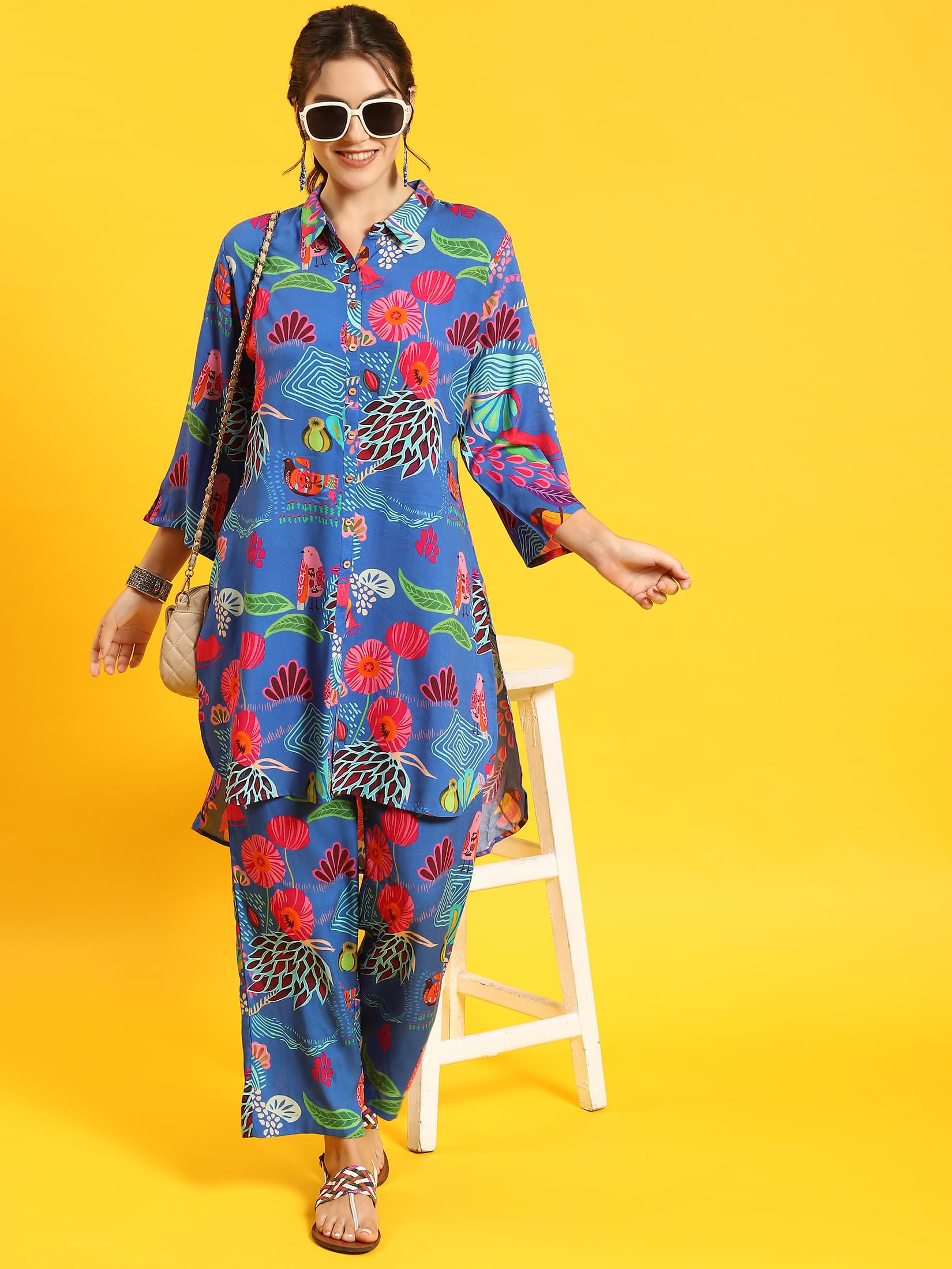 Women Blue Abstract Print Co-Ord Set.