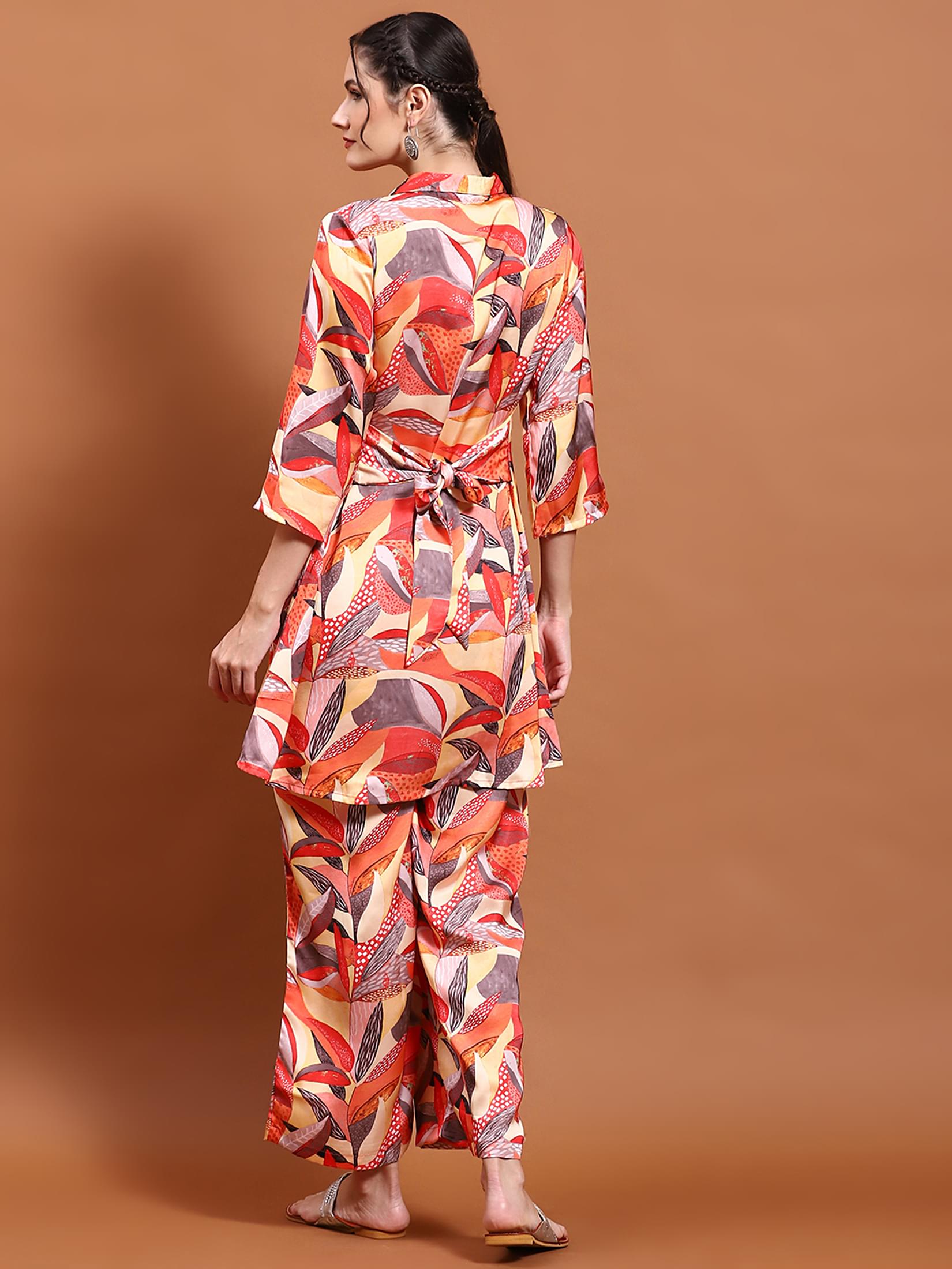Women Multicolor Tropical Print Co-Ord Set.