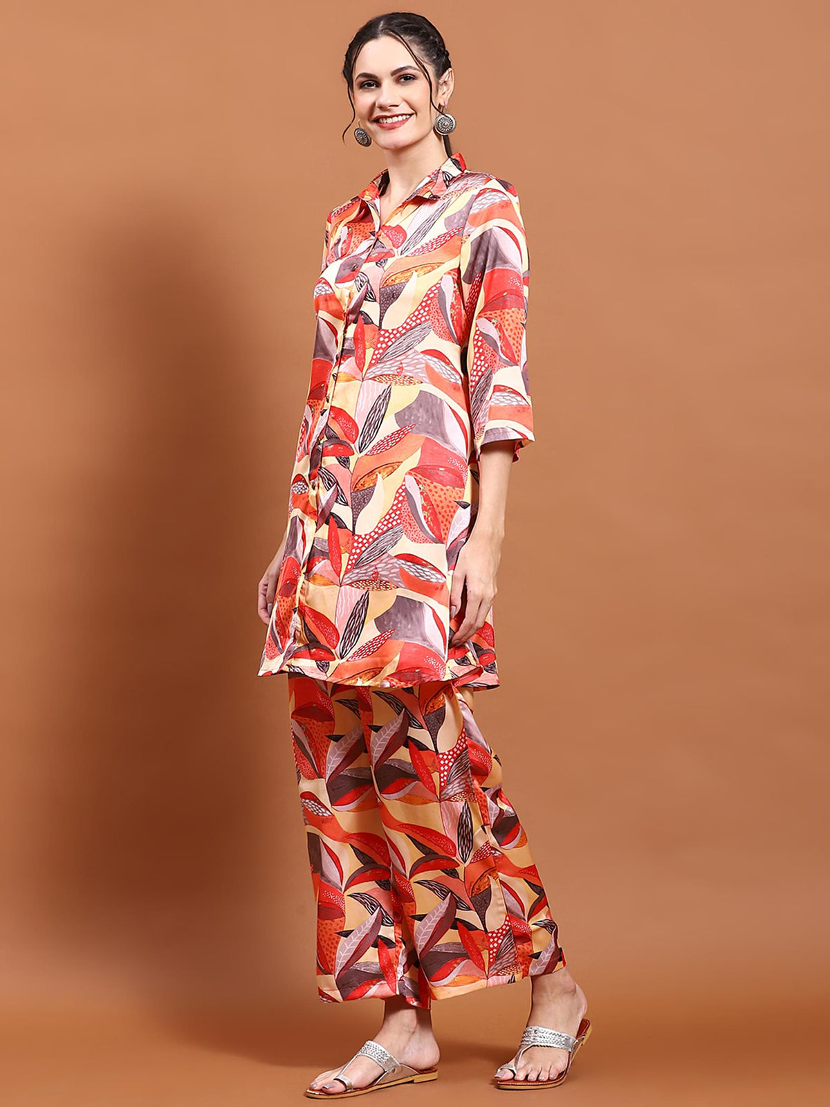 Women Multicolor Tropical Print Co-Ord Set.