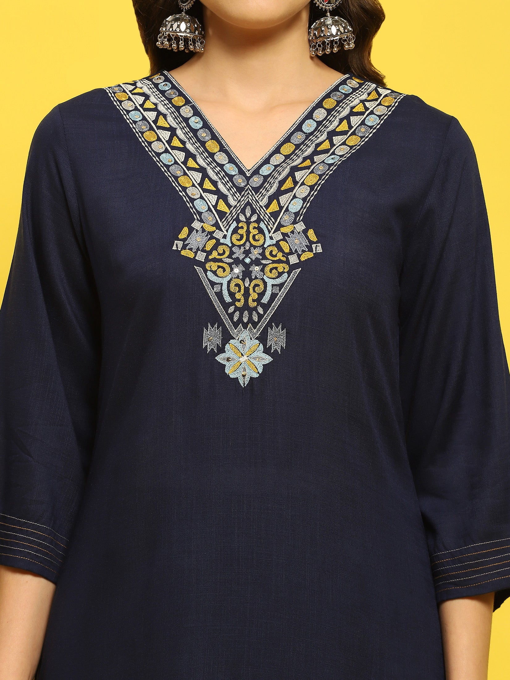 12179INDIGOBLUE_closer