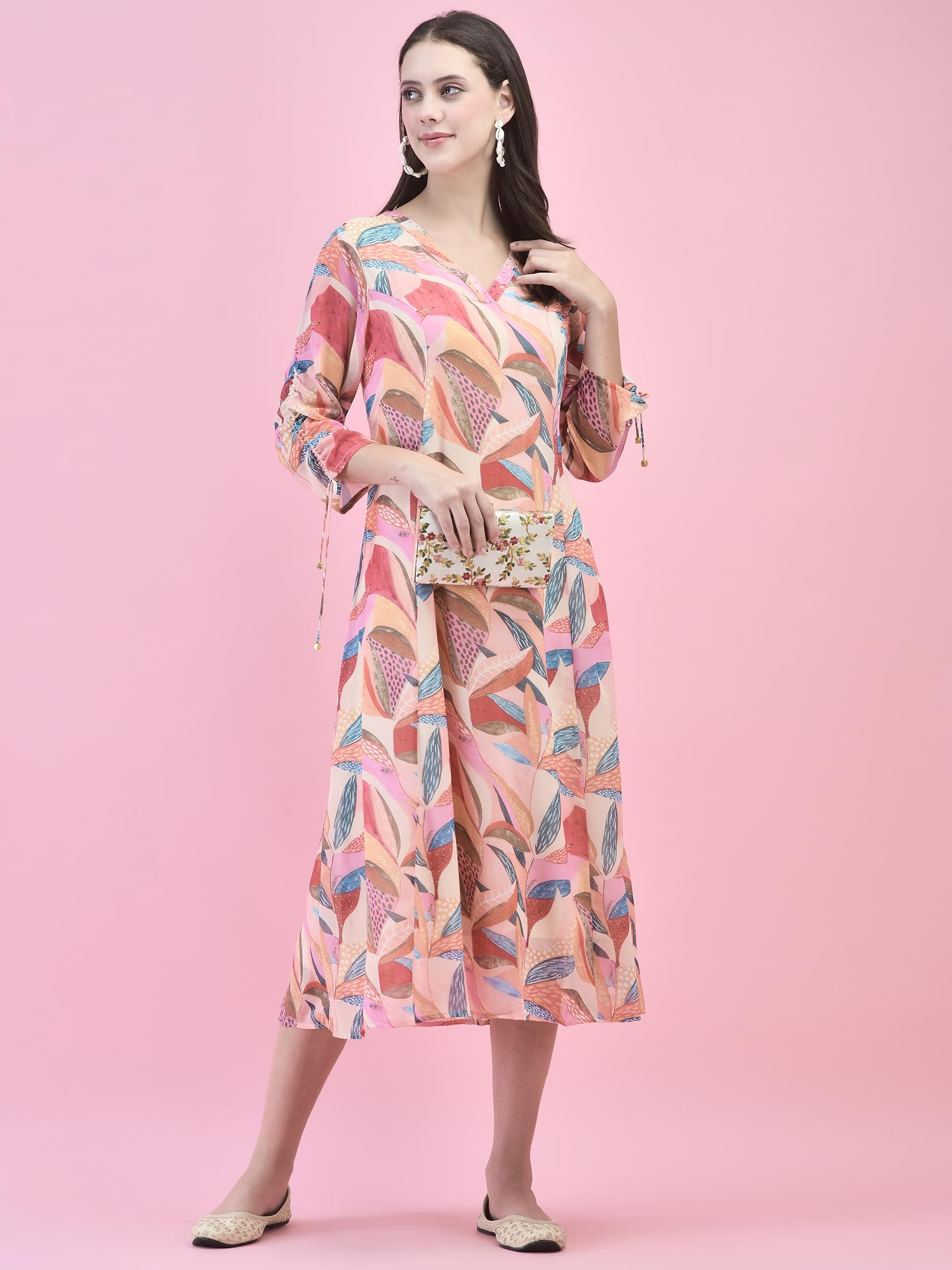 Women Georgette Multicolor Floral Print Dress.
