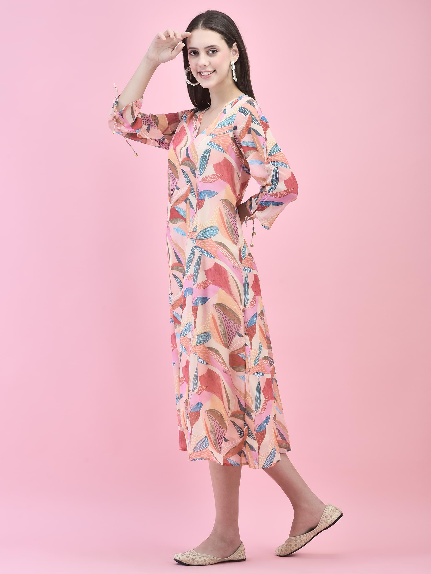 Women Georgette Multicolor Floral Print Dress.
