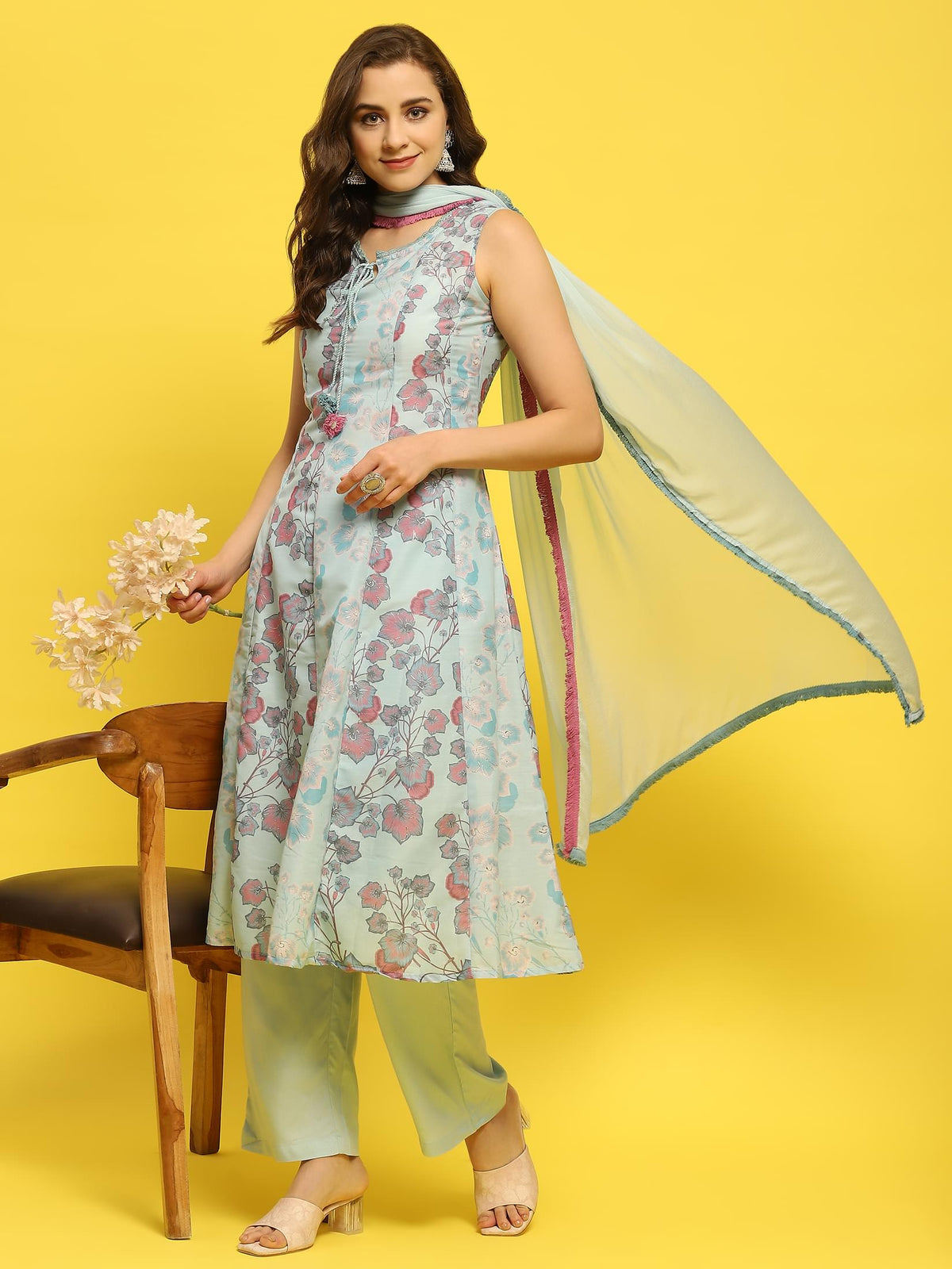 Women Light Blue Muslin Kurta Comfort Pant Dupatta.