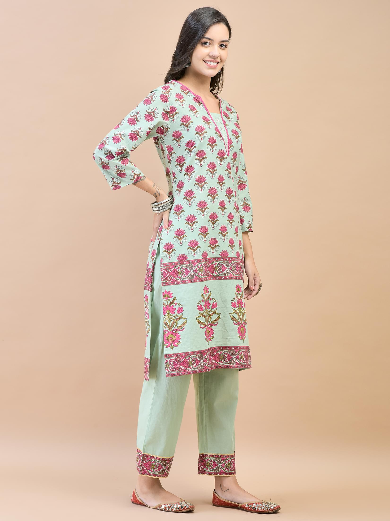 12231SAGEGREENPINK_right.jpg