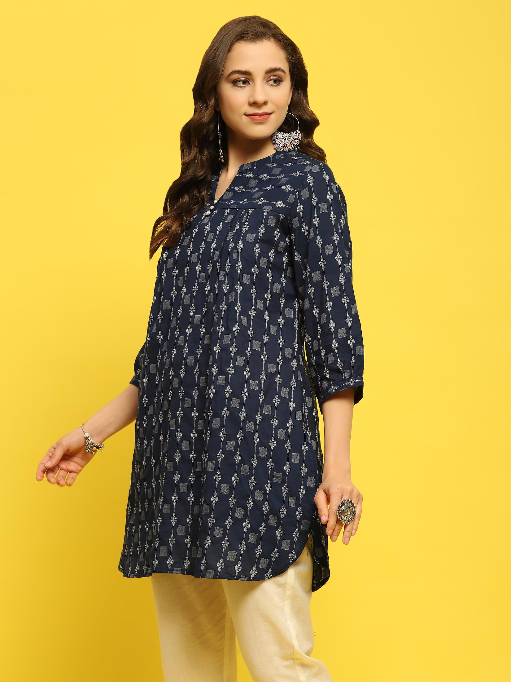 Women Cotton Indigo Yarn Dyed Kurti.