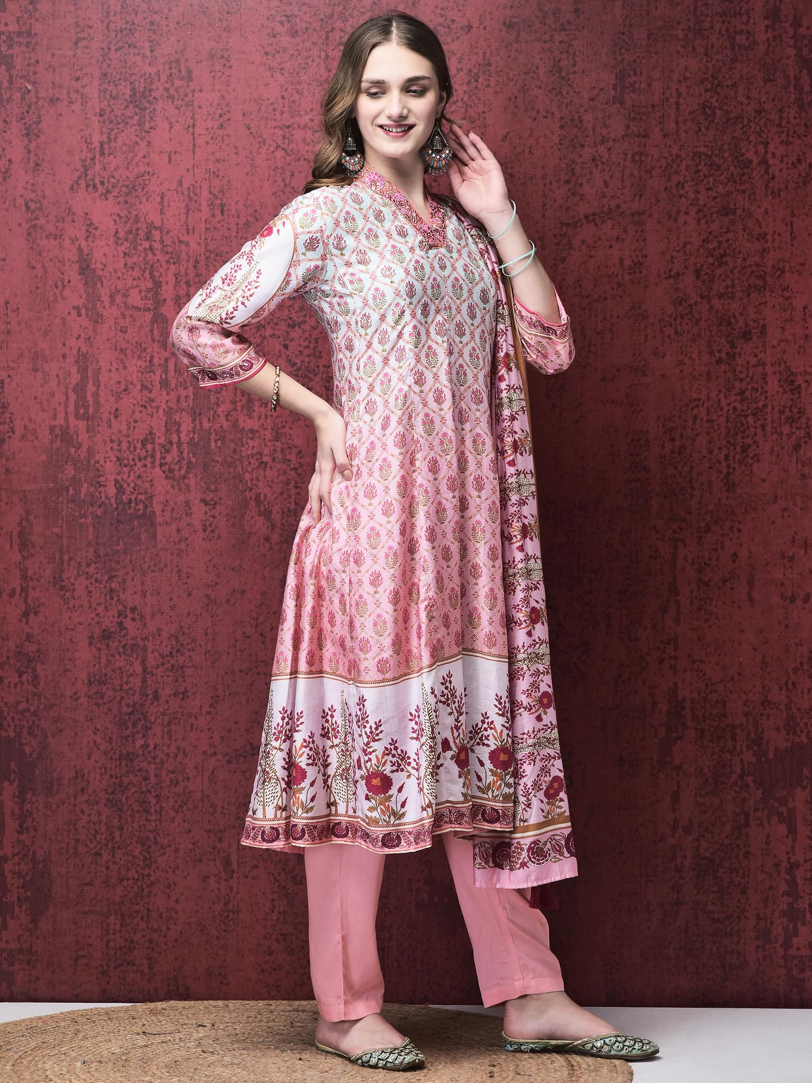 Women Liva (Viscose) Pink Ornamental Print Kurta Trouser Chanderi Dupatta.