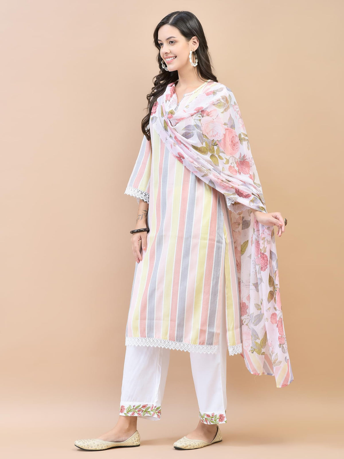 Women Poly Viscose Multicolor Yarn Dyed Kurta Comfort Pant Dupatta.