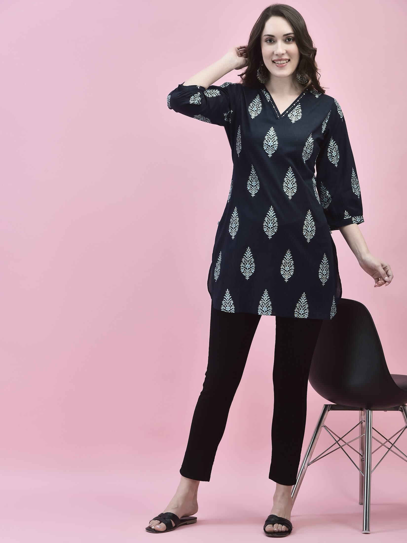Women Cotton Navy Blue Tropical Print Tunic.
