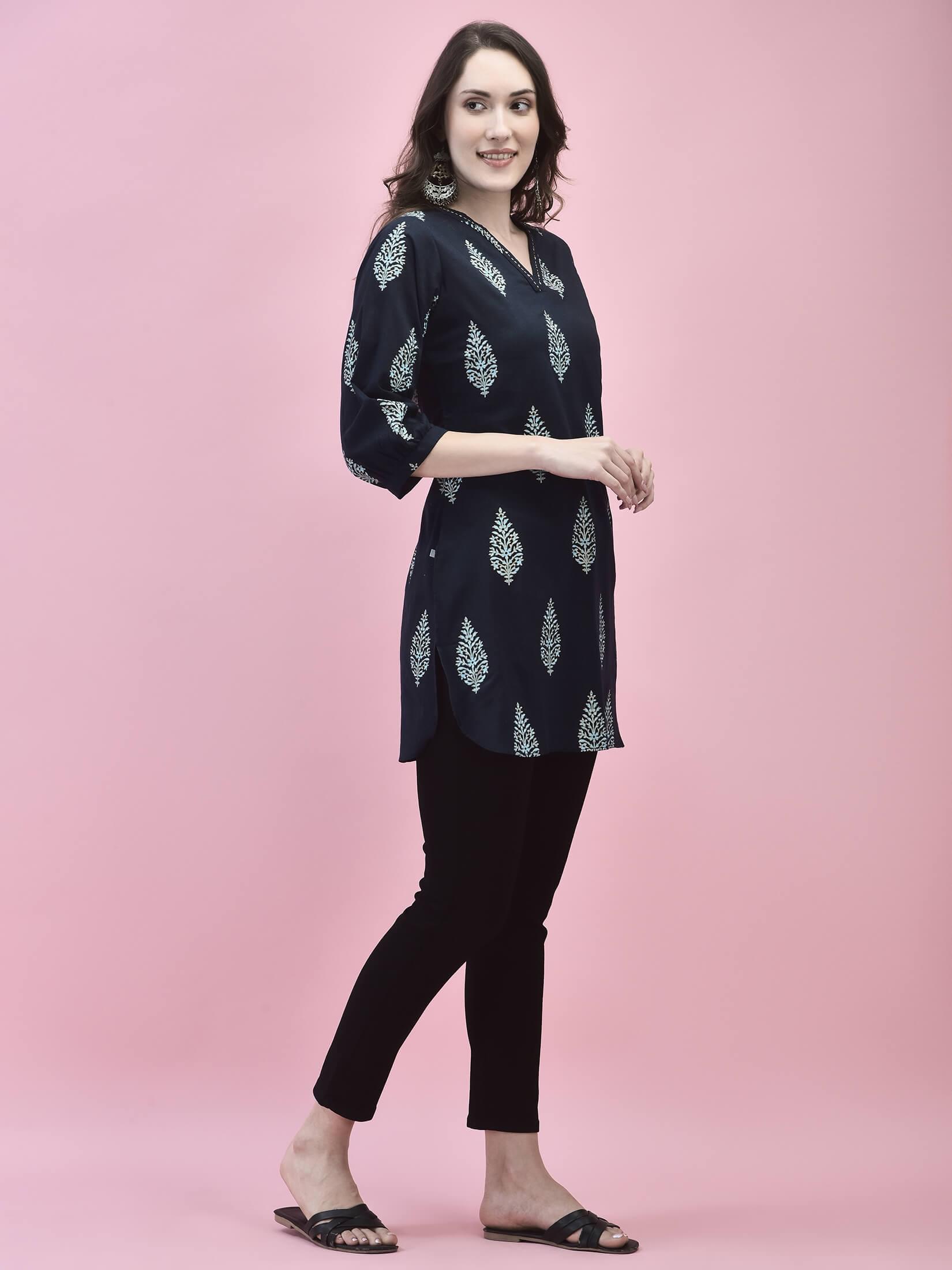 Women Cotton Navy Blue Tropical Print Tunic.