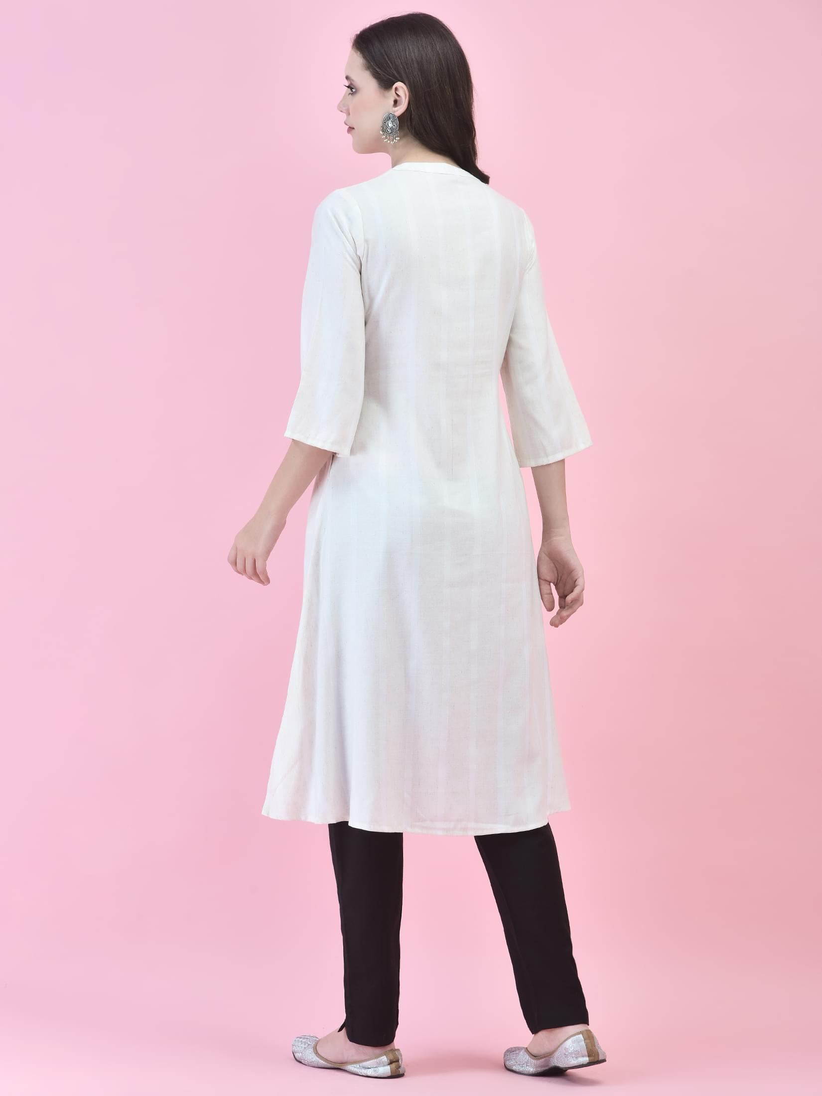 Women Viscose Off White Solid Kurta.