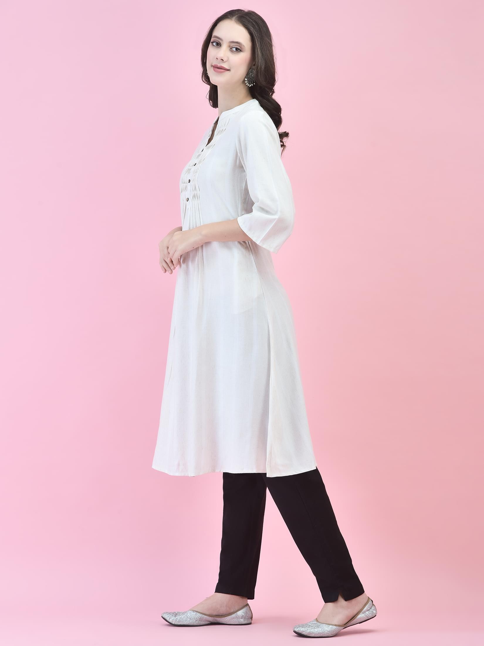 Women Viscose Off White Solid Kurta.