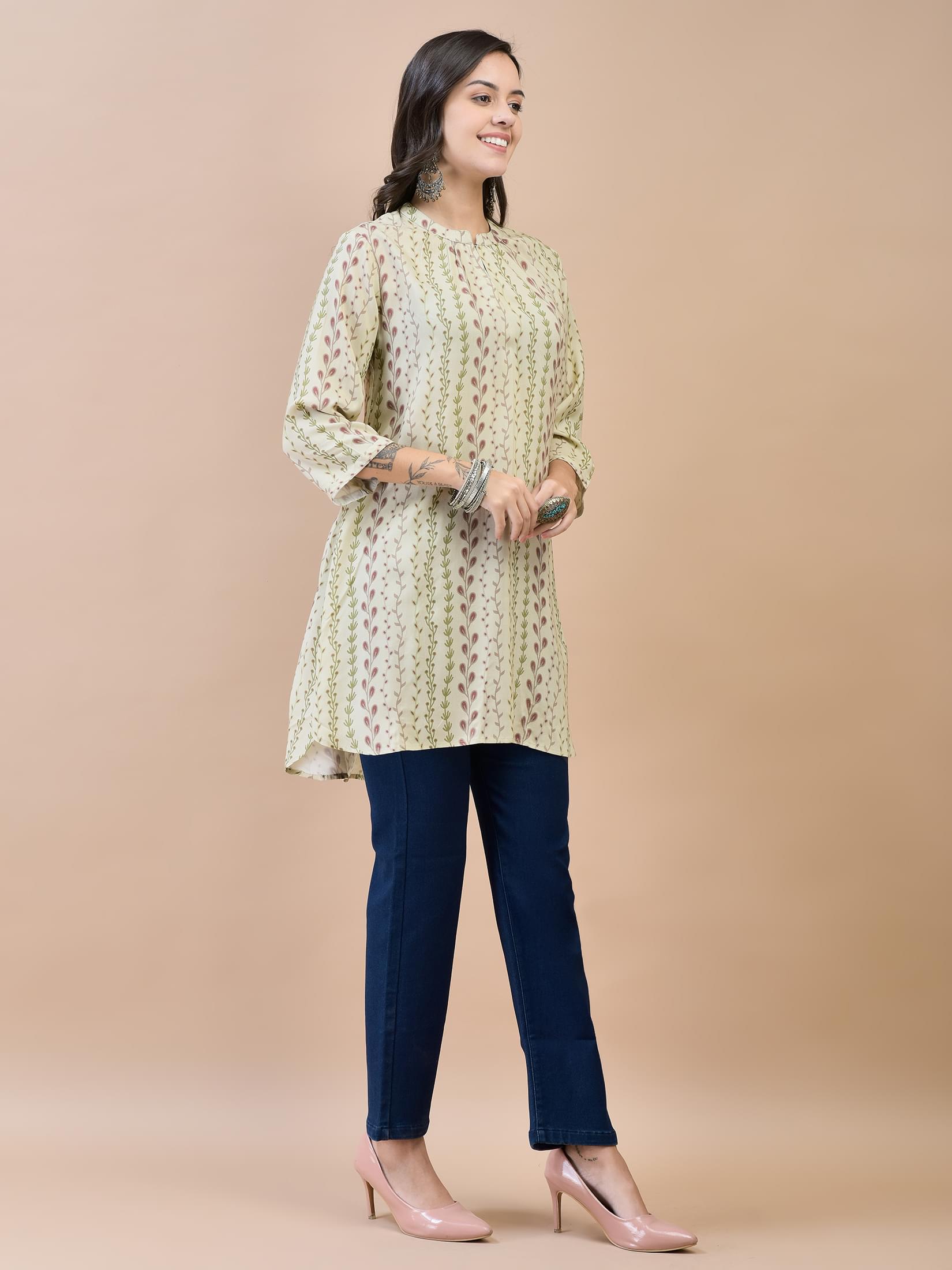 Women Liva Rayon Olive Floral Print Tunic.