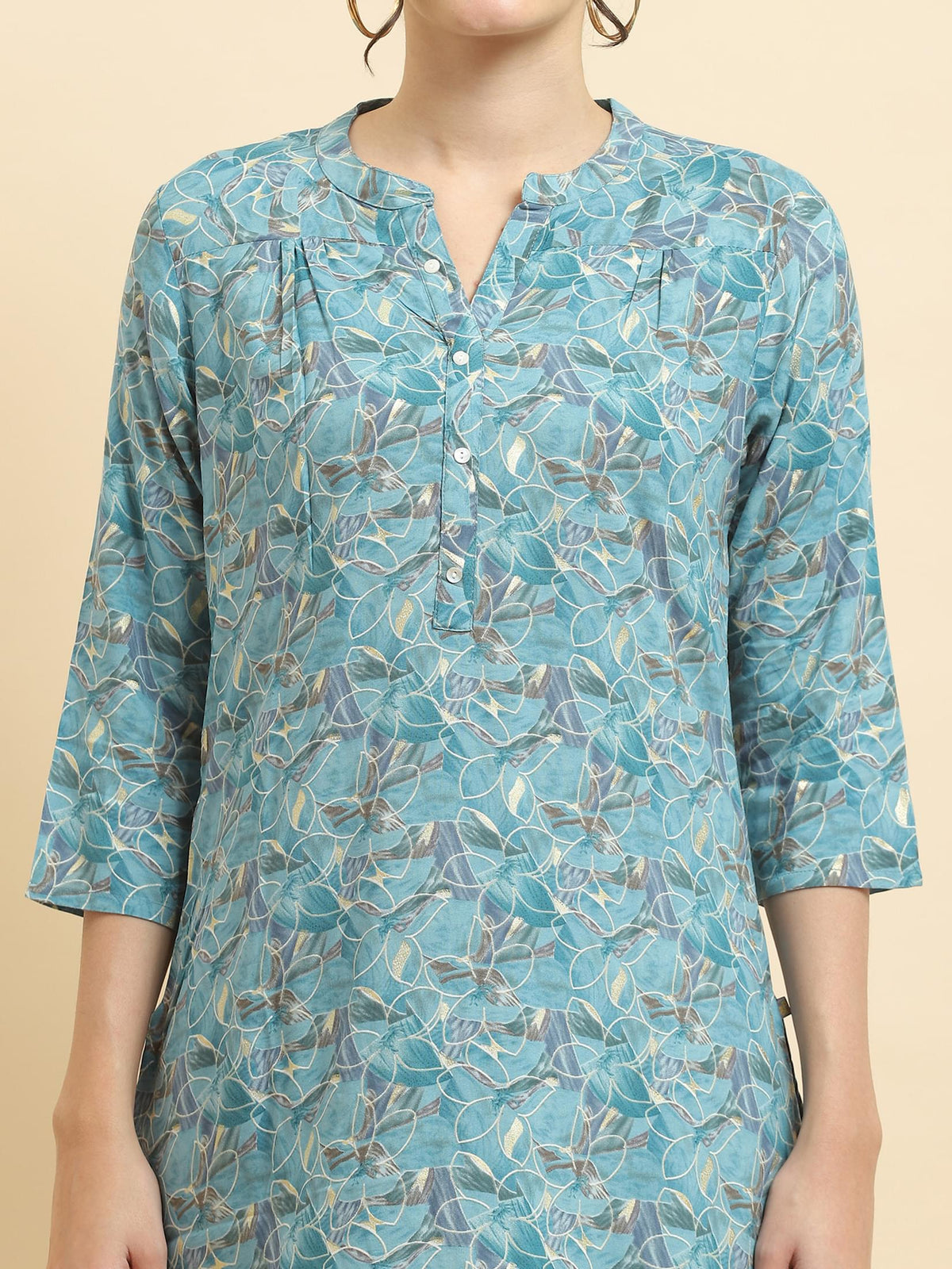Women Liva Rayon Blue Floral Print Tunic.