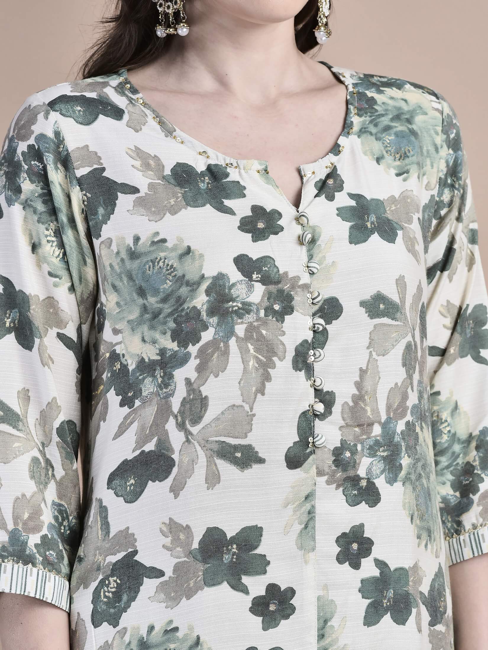 Women Poly Viscose Green Floral Print Kurta Comfort Pant Dupatta.