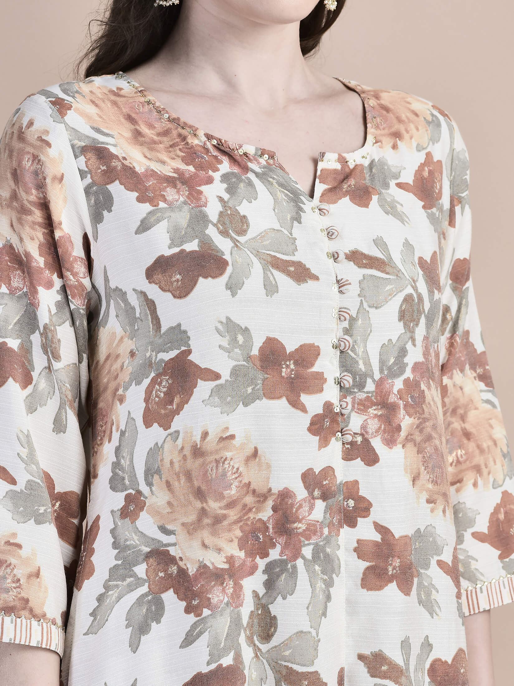 12339CREAMRUST_closer