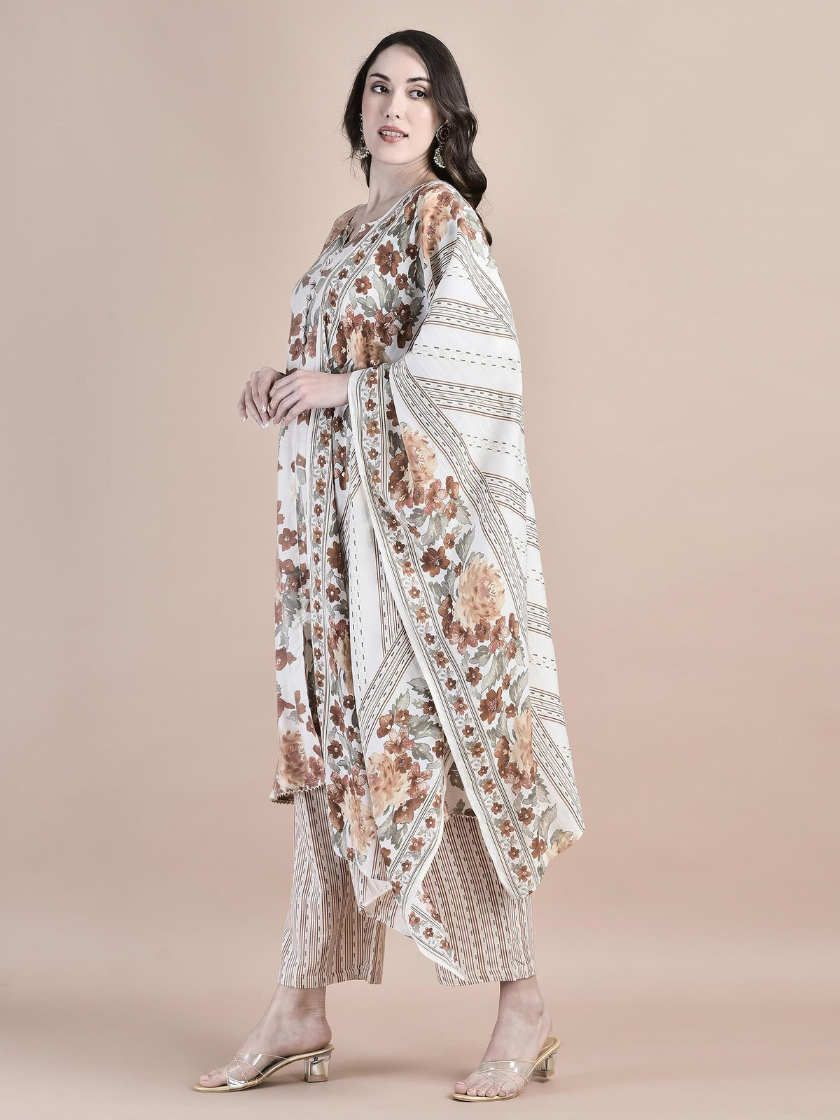 Women Poly Viscose Cream Floral Print Kurta Comfort Pant Dupatta.