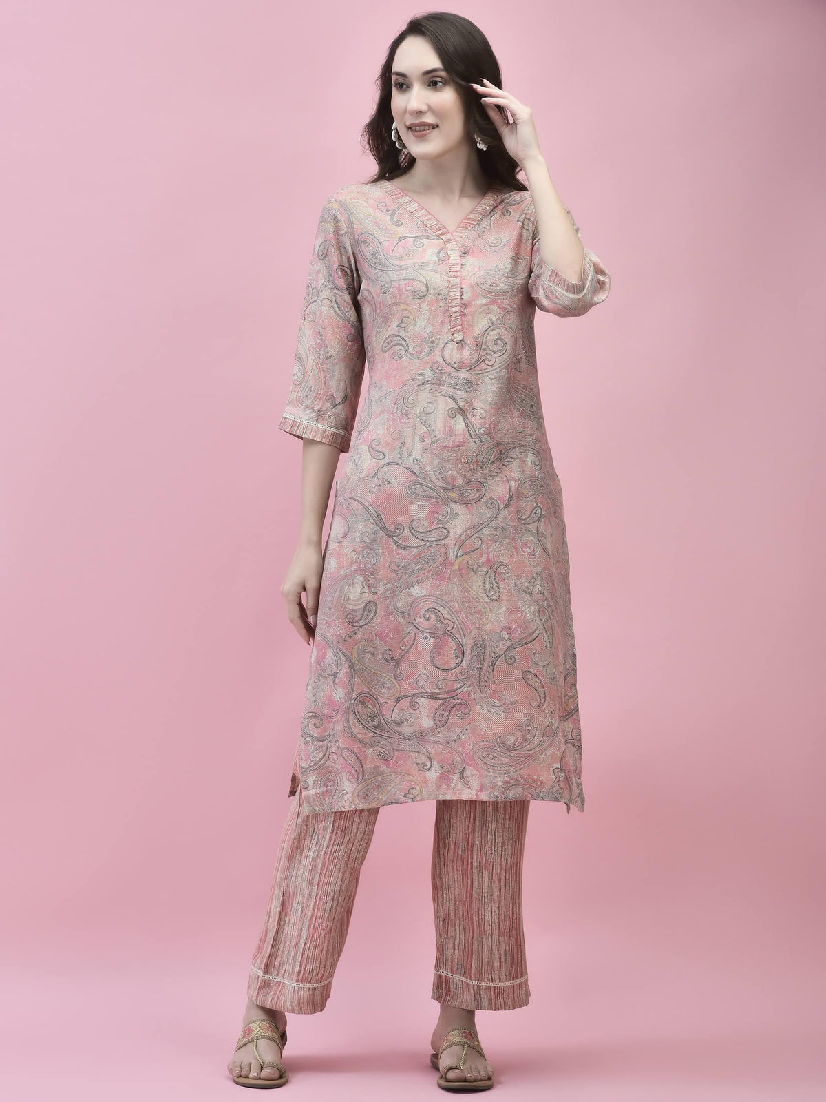 Women Poly Viscose Pink Paisley Kurta Comfort Pant Dupatta.
