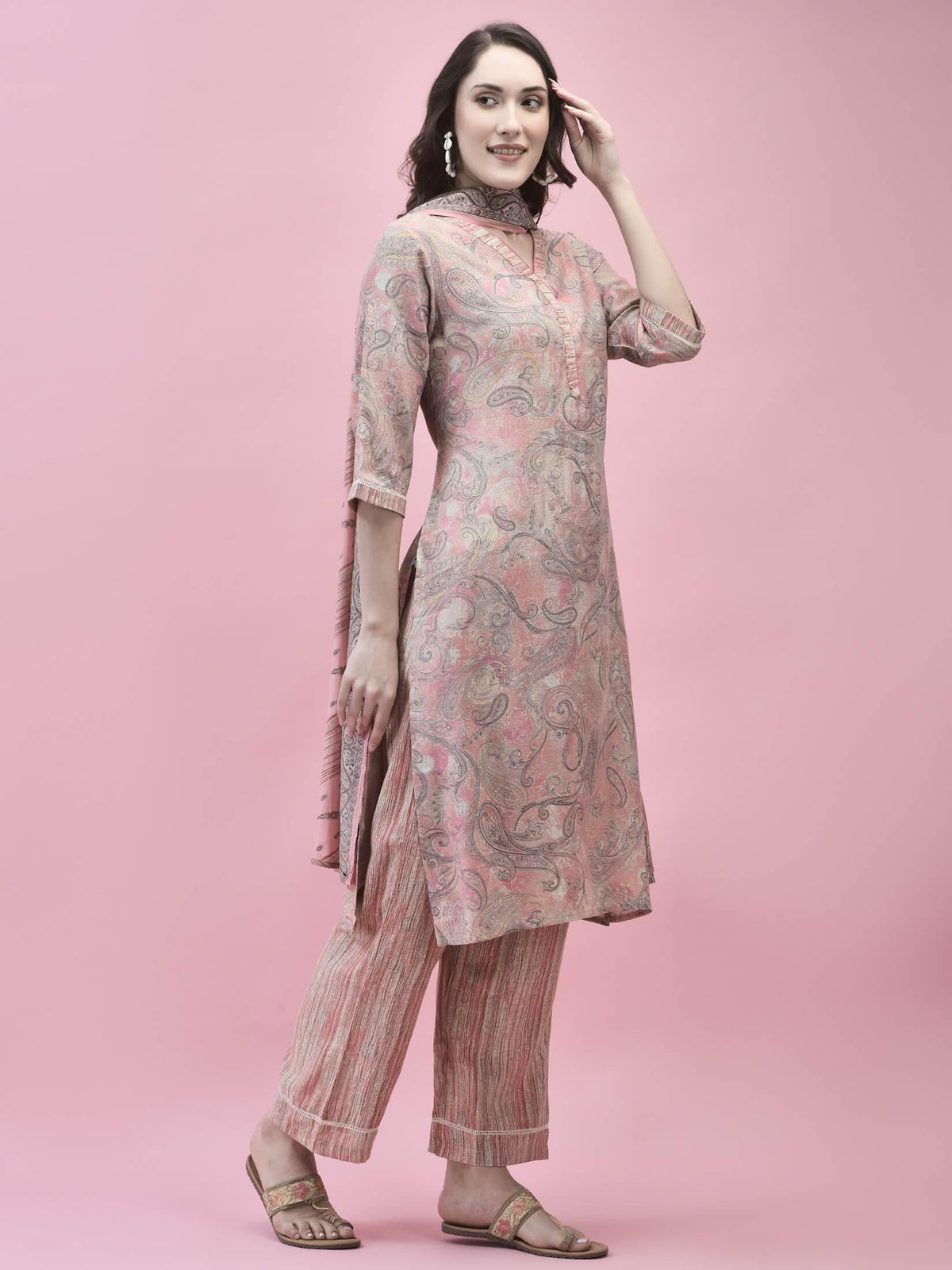 Women Poly Viscose Pink Paisley Kurta Comfort Pant Dupatta.