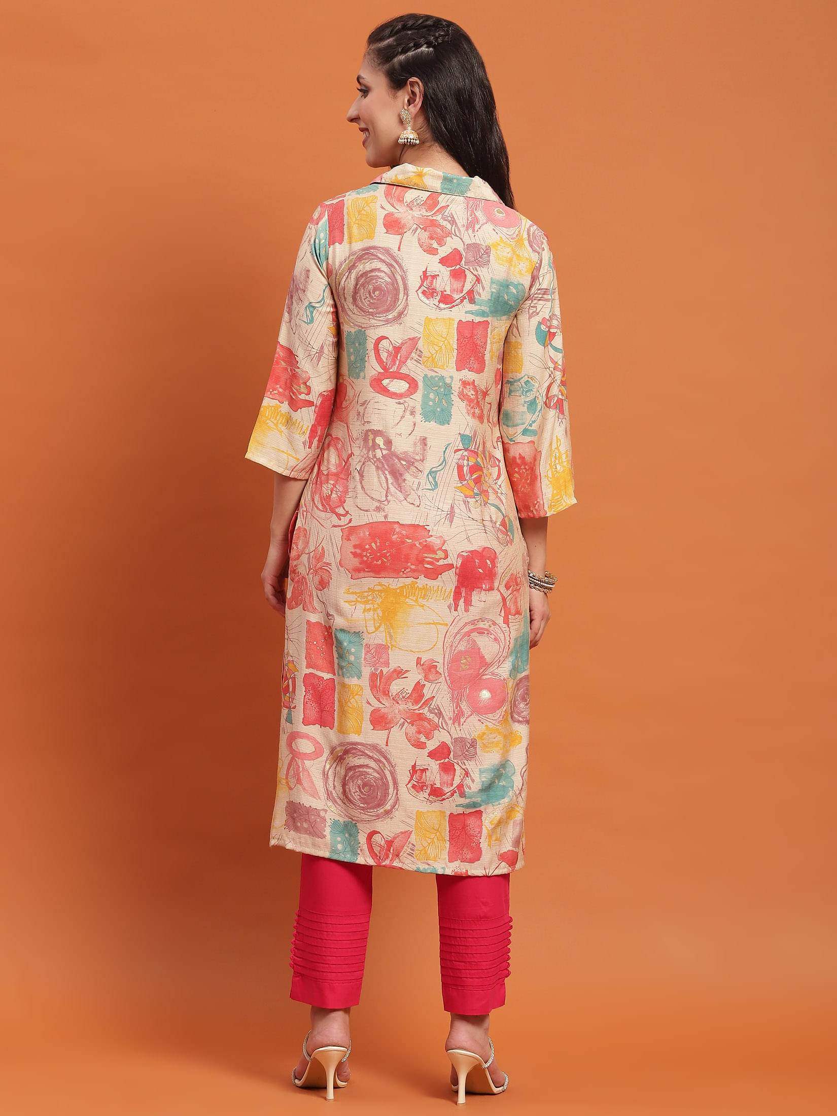 Women Peach Abstract Print Kurta.