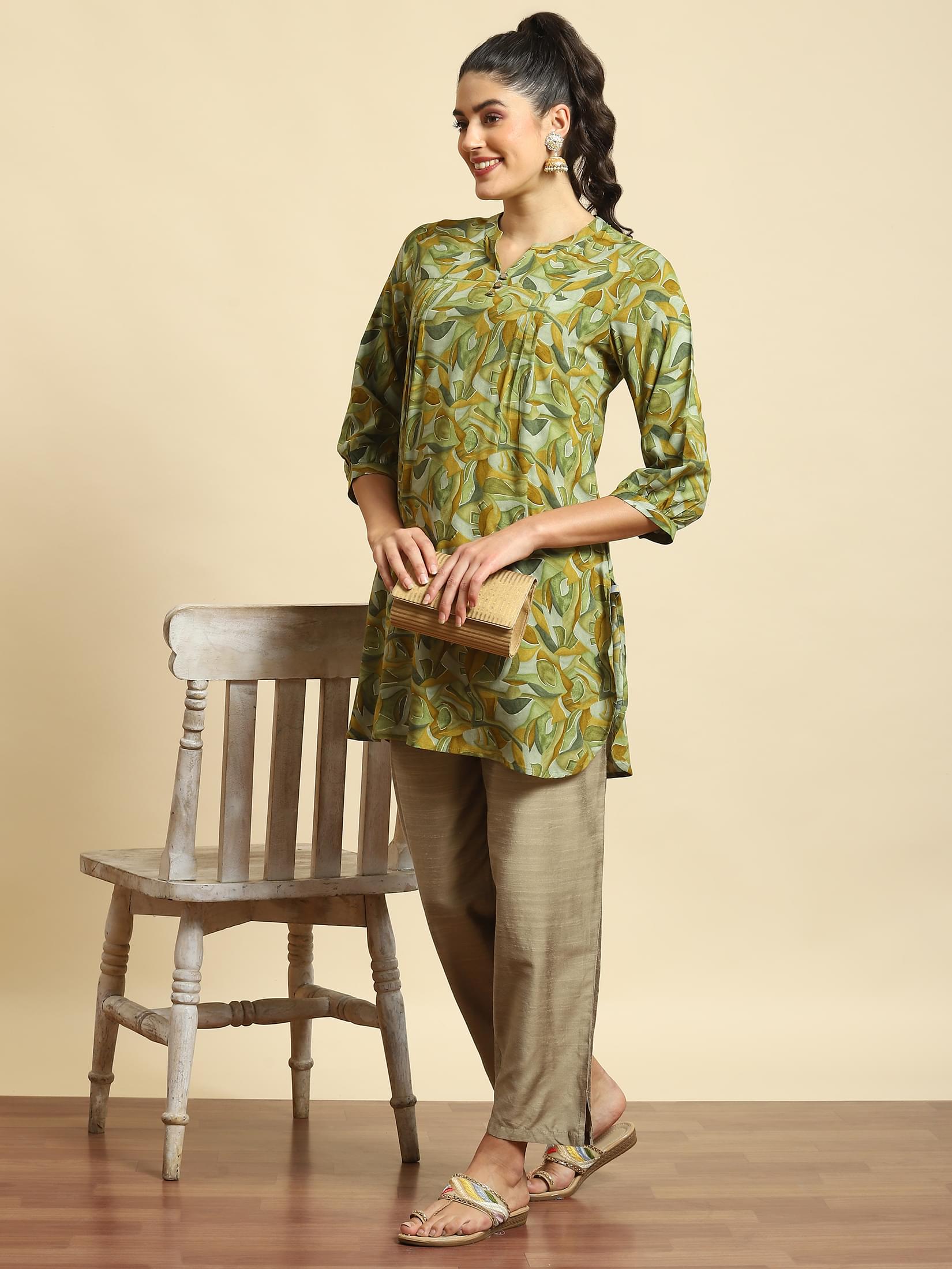 Women Green Abstract Print Tunic.