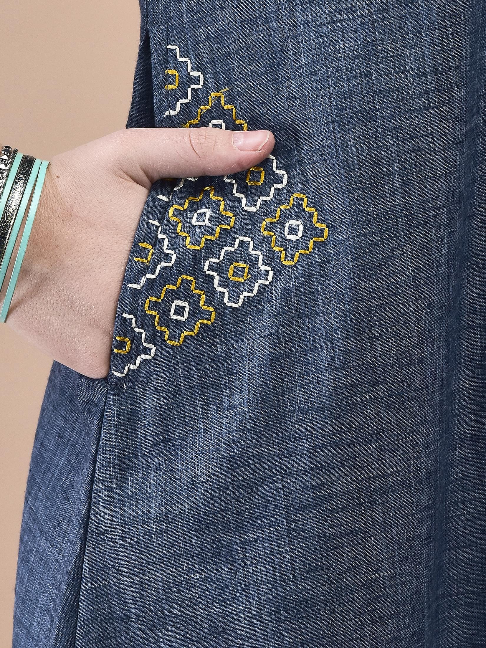 12357FNBLUE_pocket