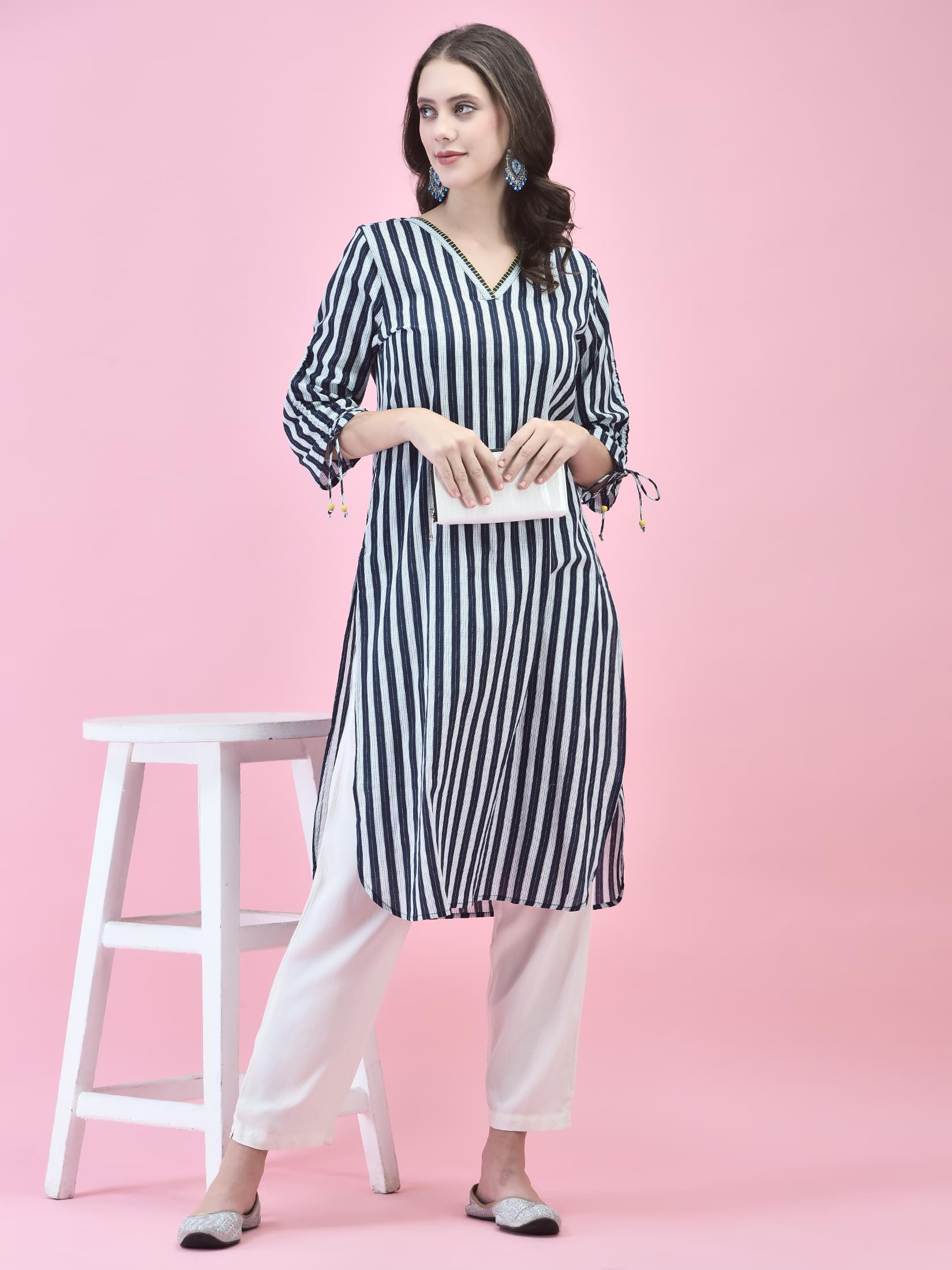Women Cotton Indigo Stripe Print Kurta.