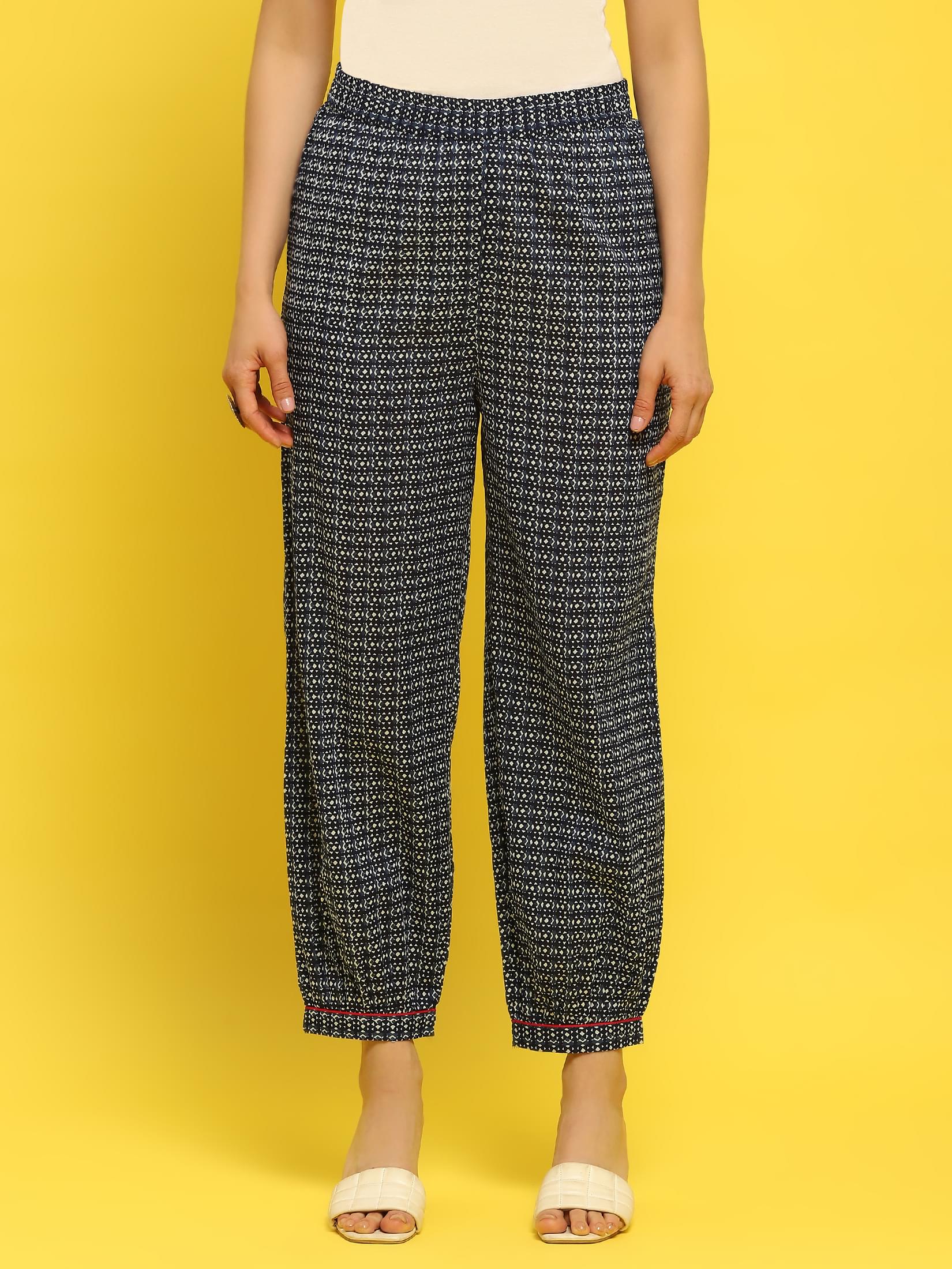 Women Cotton Indigo Floral Print Kurta Harem Pant Dupatta.