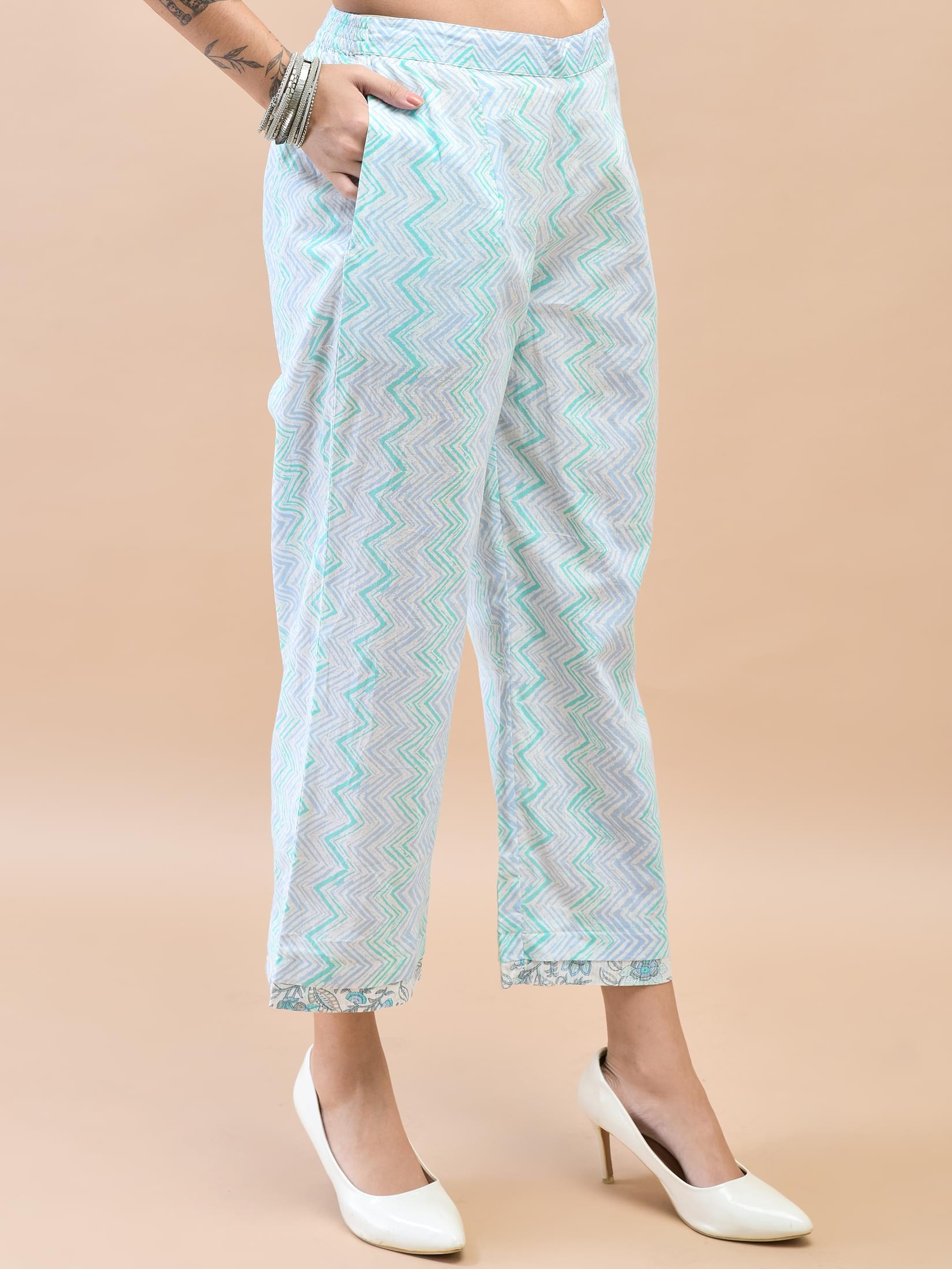 Women Cotton Blue Floral Print Kurta Comfort Pant Dupatta.