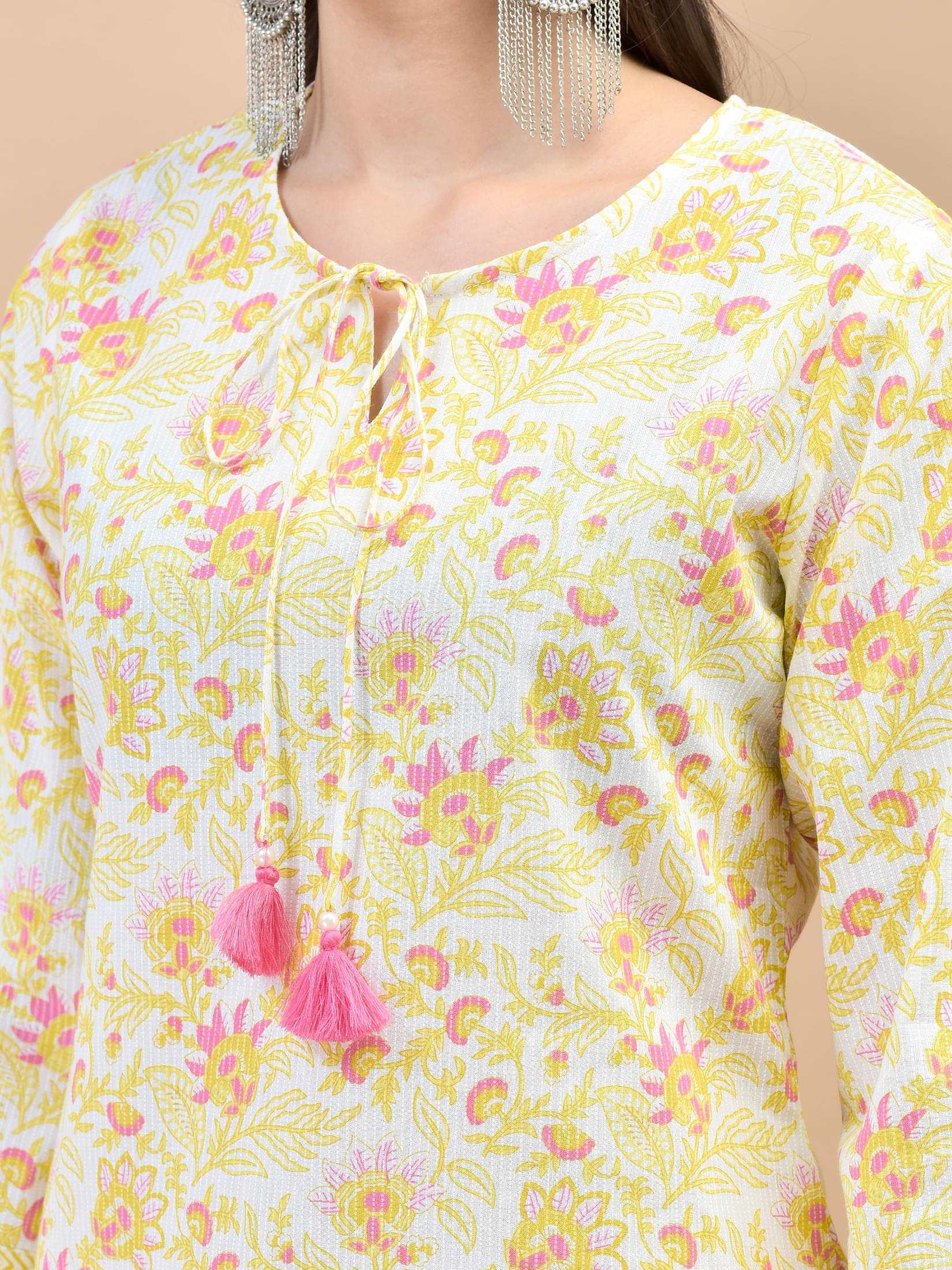 Women Cotton Pink Floral Print Kurta Comfort Pant Dupatta.