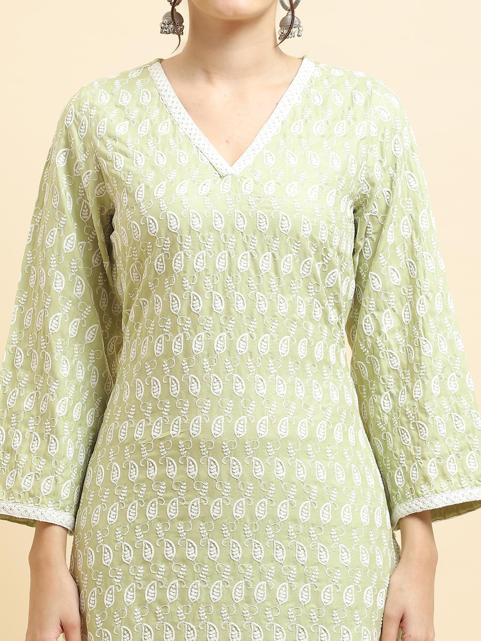 Women Liva Rayon Green Embroidered Kurta Comfort Pant Dupatta.