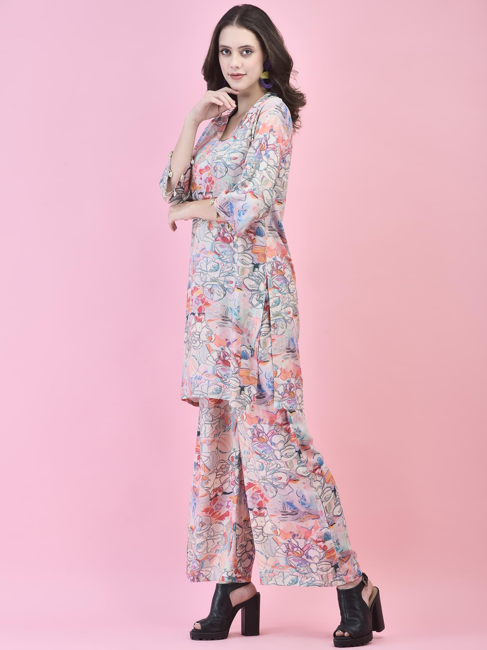 Women Liva (Rayon) Multicolor Abstract Print Co-Ord Set.