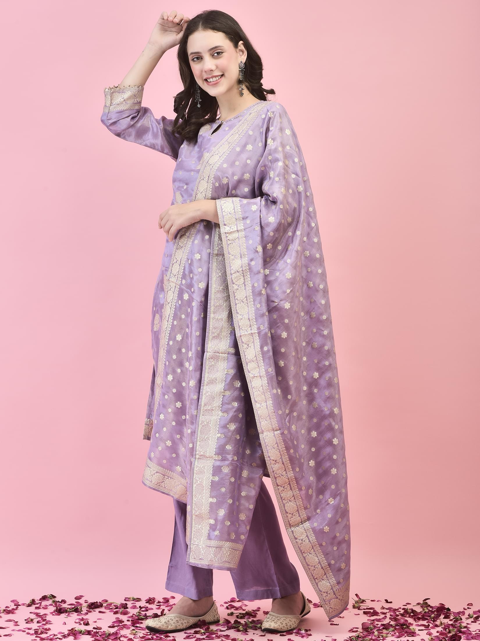 Women Silk Lilac Woven Kurta Comfort Pant Dupatta.
