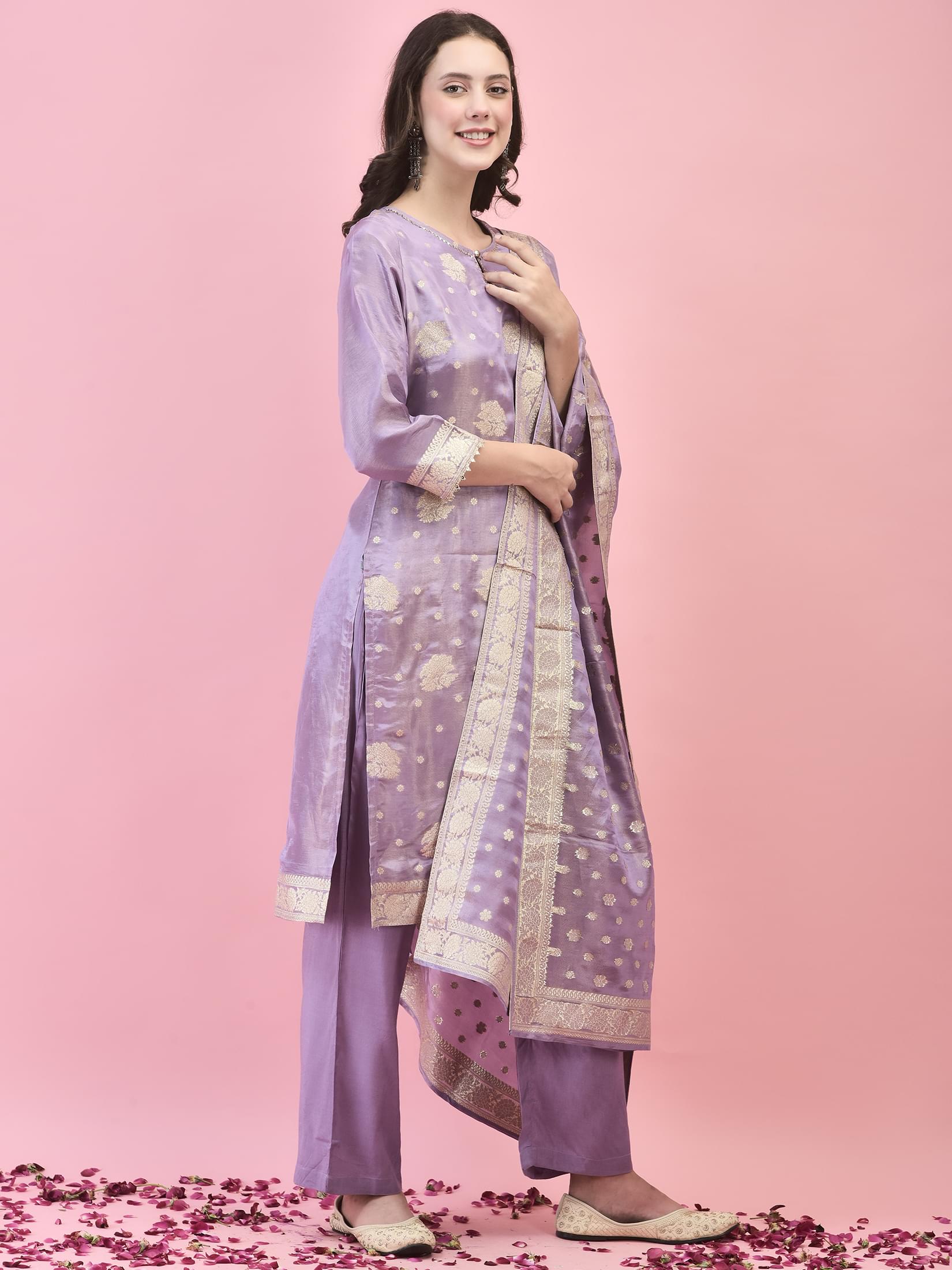 Women Silk Lilac Woven Kurta Comfort Pant Dupatta.
