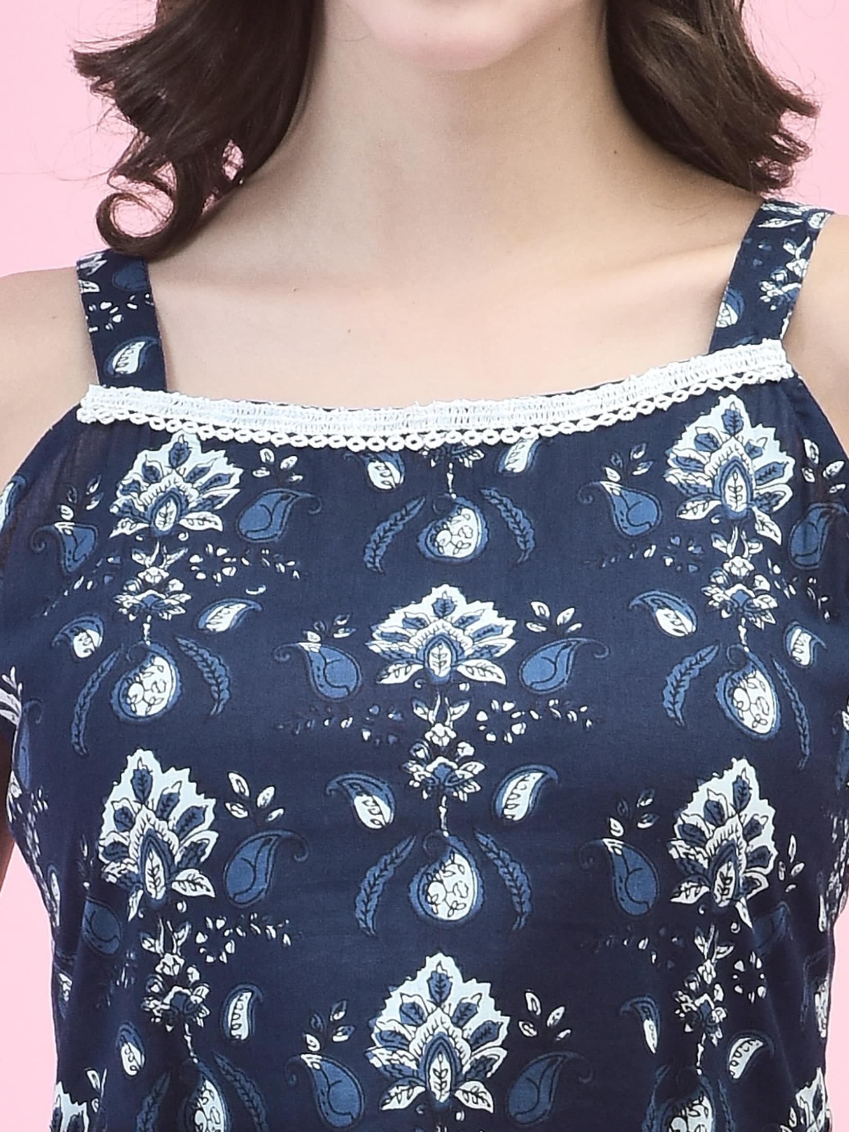Women Cotton Indigo Floral Print Kurta Comfort Pant Dupatta.