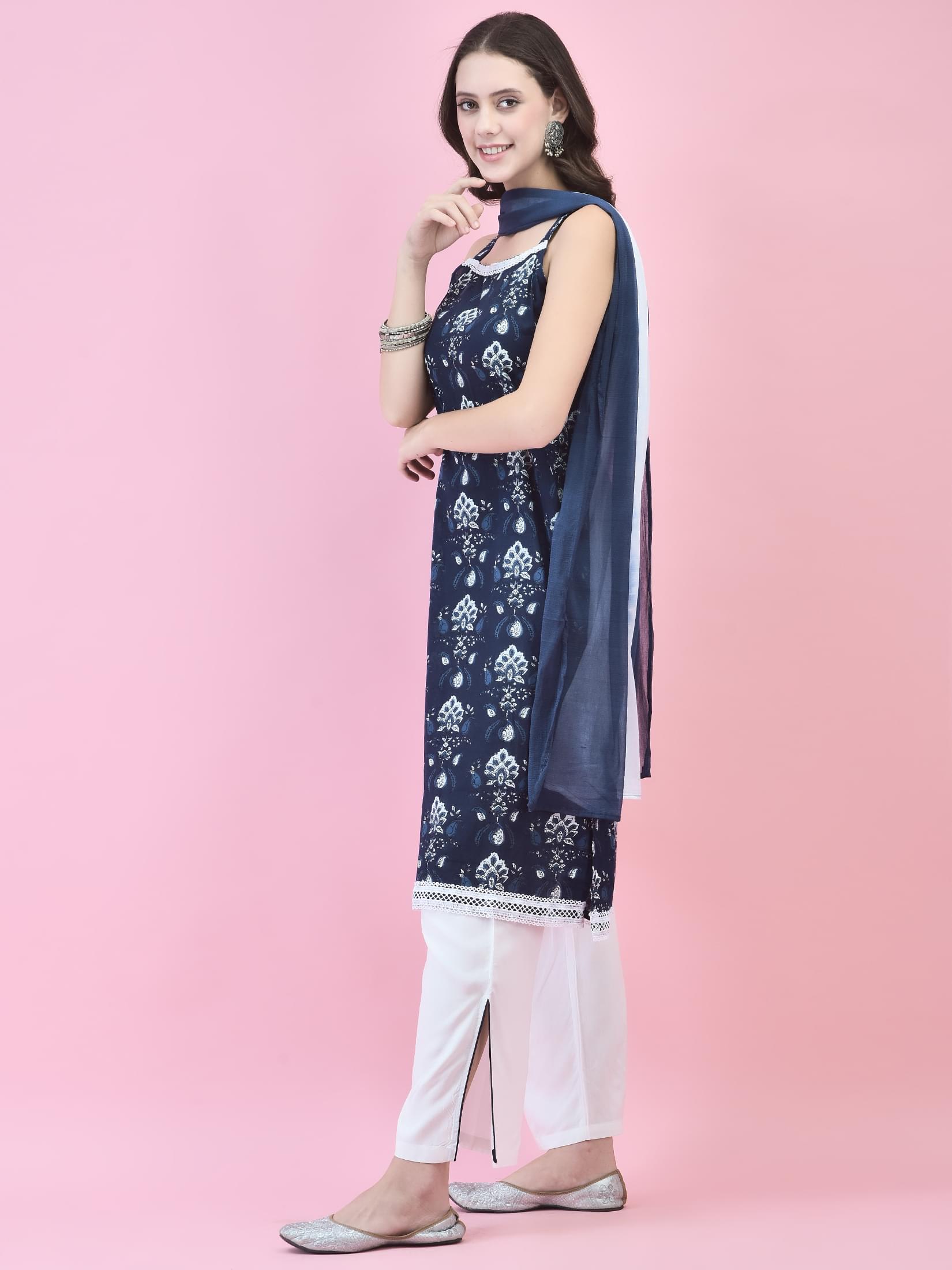 Women Cotton Indigo Floral Print Kurta Comfort Pant Dupatta.