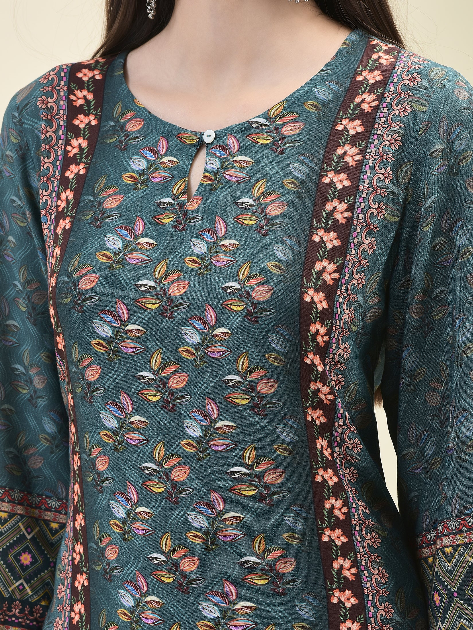 12427MPPEACOCKBLUE_closer