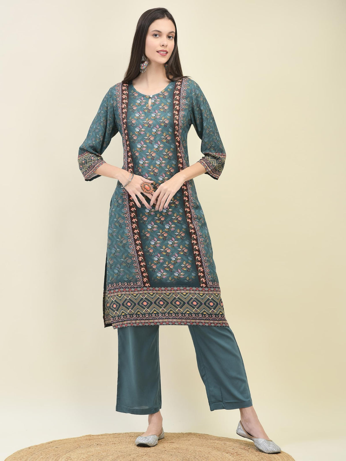 Women Liva Rayon Blue Floral Print Kurta Comfort Pant Dupatta.