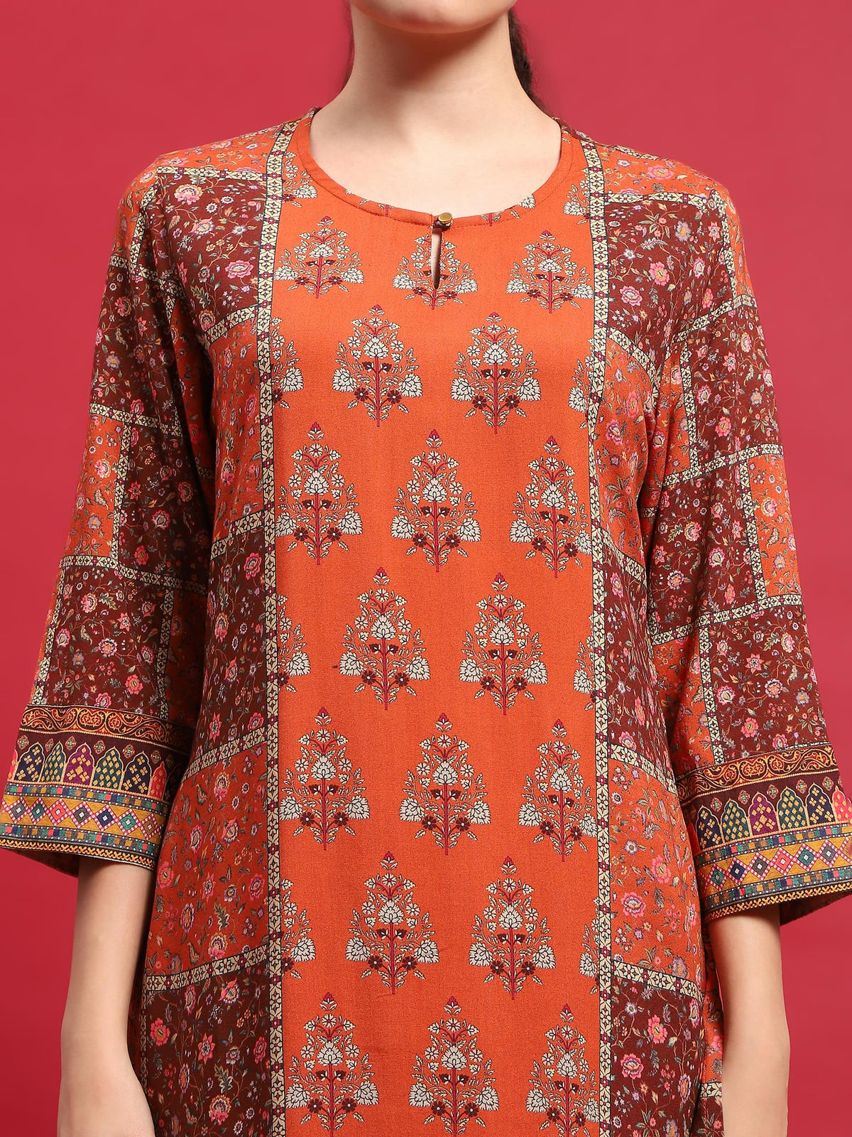 Women Liva Rayon Orange Floral Print Kurta With Comfort Pant.