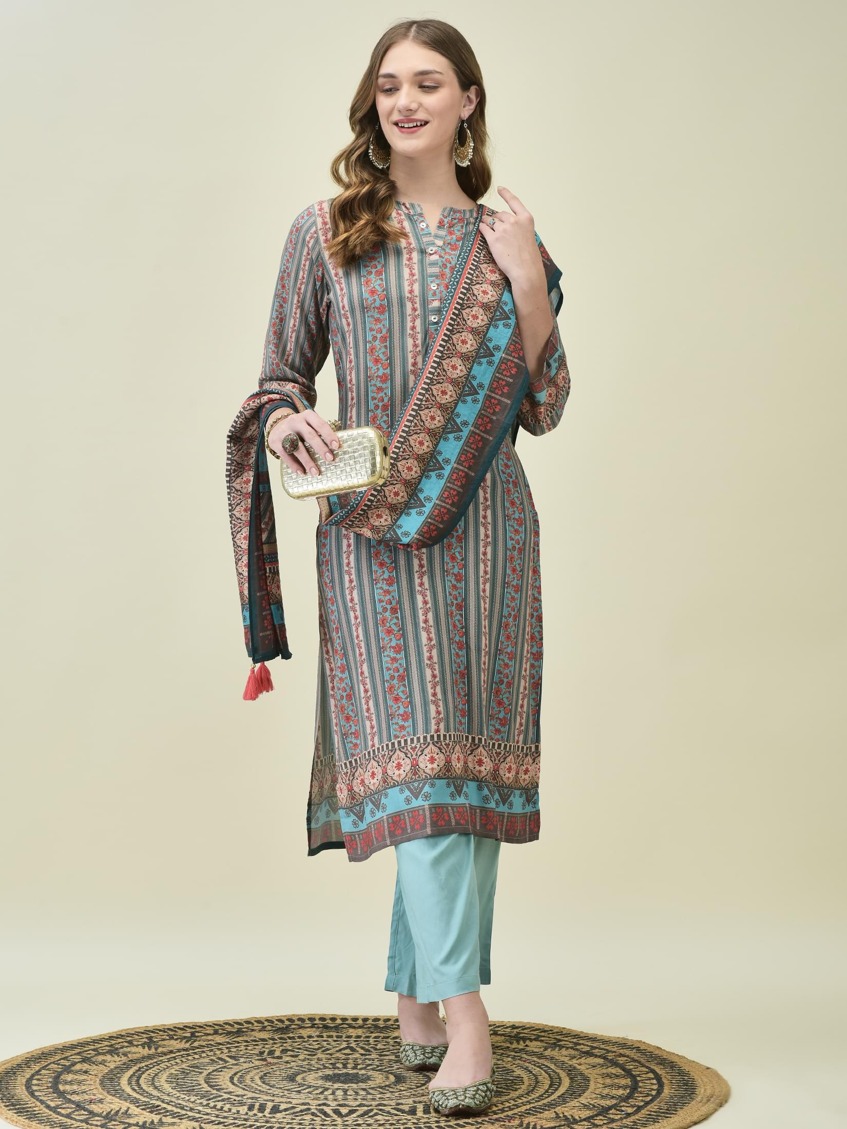 Women Liva Rayon Blue Floral Print Kurta Comfort Pant Dupatta.