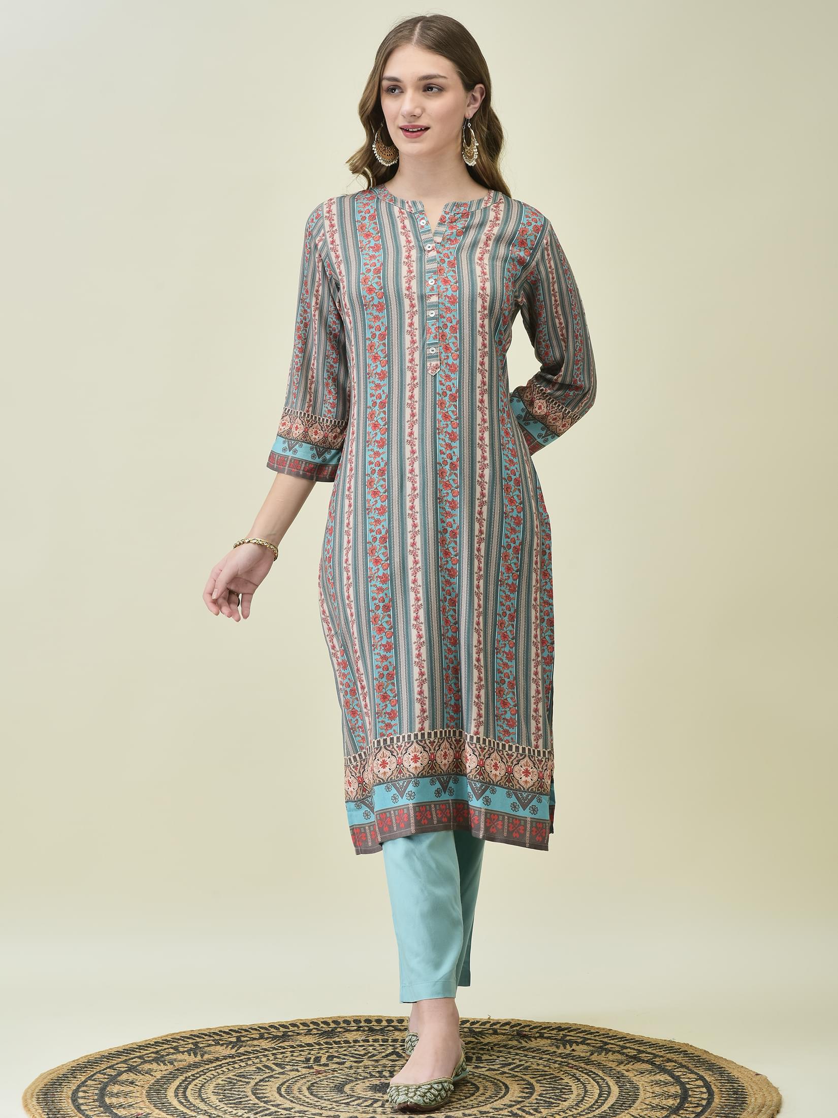 Women Liva Rayon Blue Floral Print Kurta Comfort Pant Dupatta.