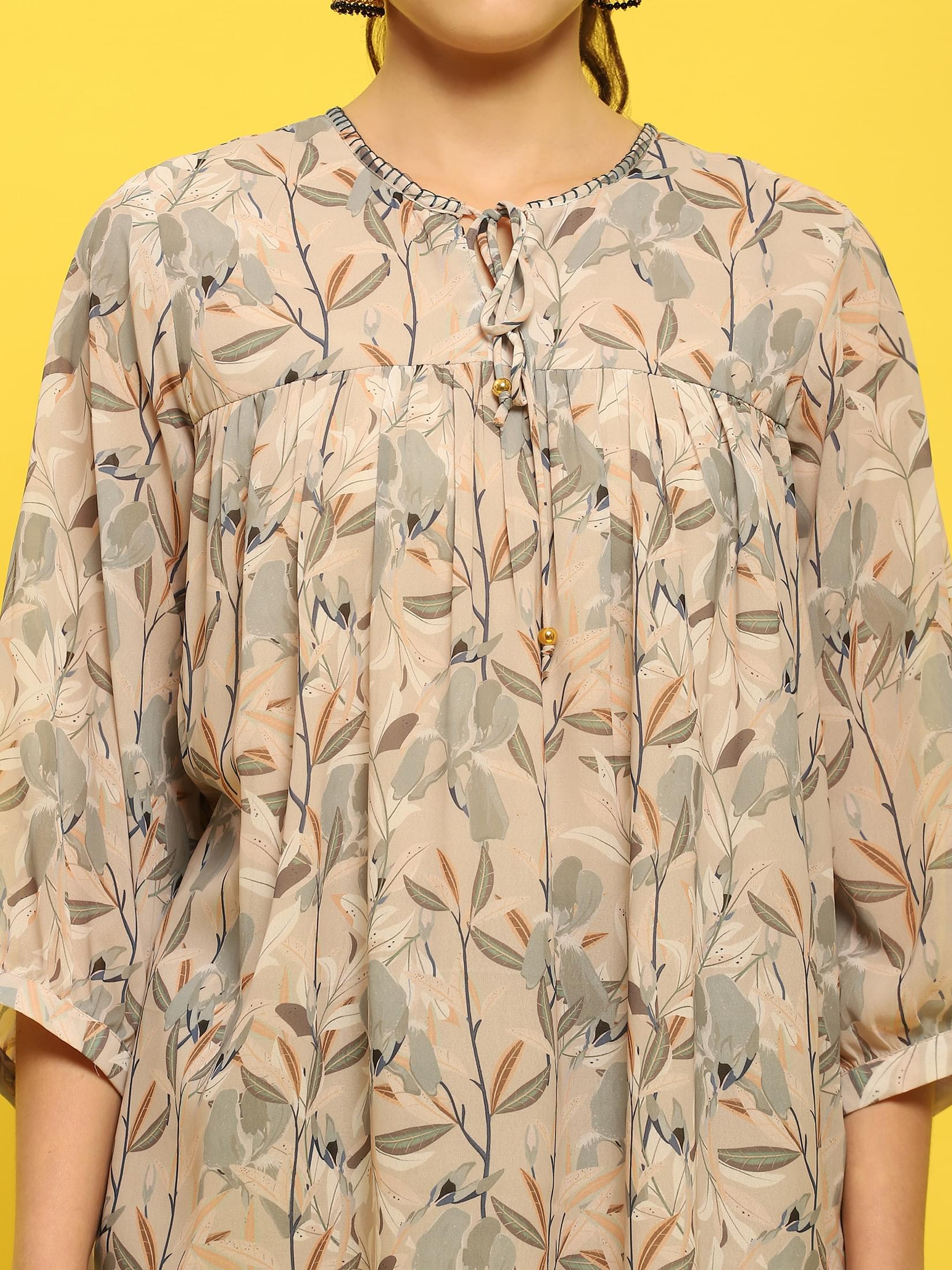 Women Georgette Grey Tropical Print Tunic.