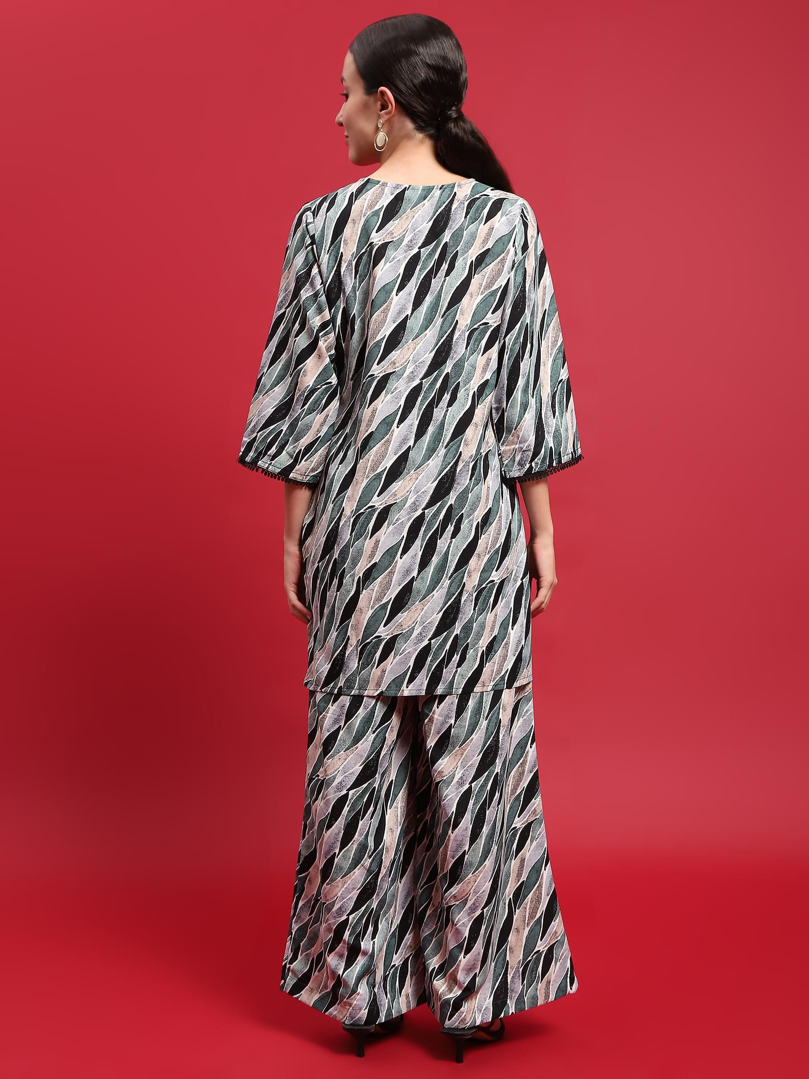 Women Polyester Green Abstract Print Co-Ord Set.