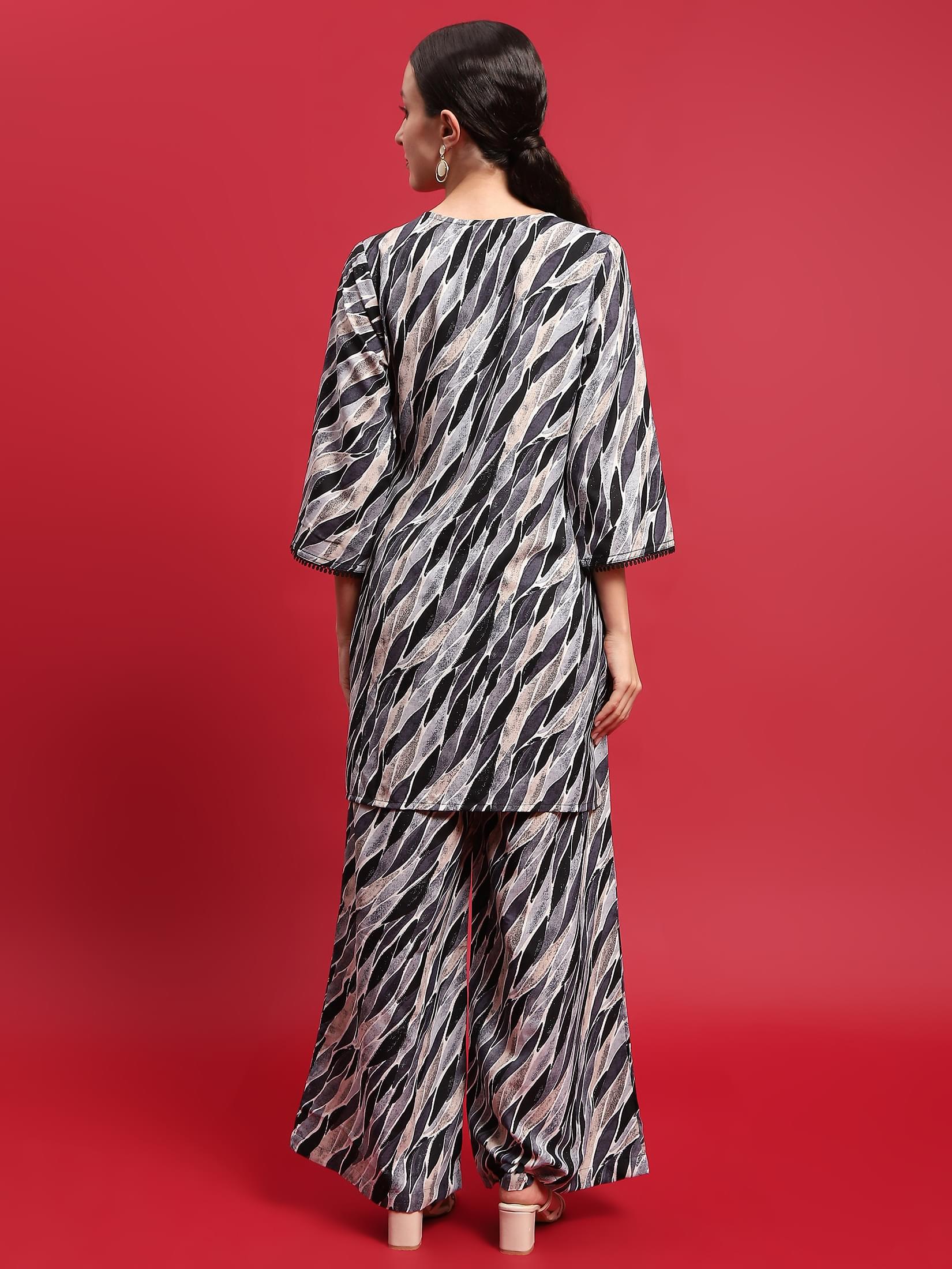 Women Polyester Grey Abstract Print Co-Ord Set.