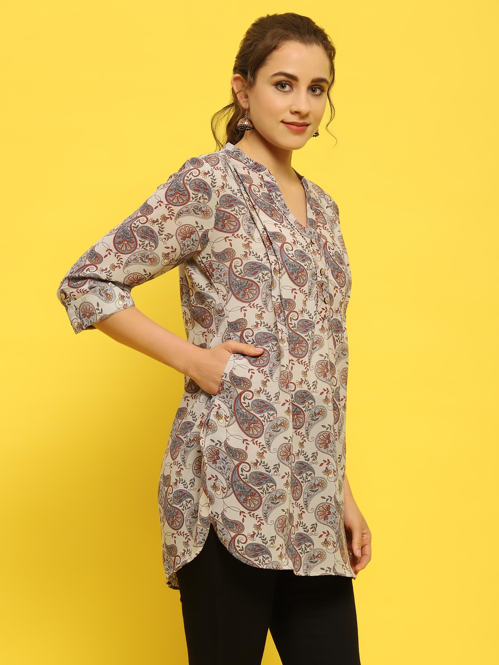 Women Georgette Blue Paisley Print Tunic.