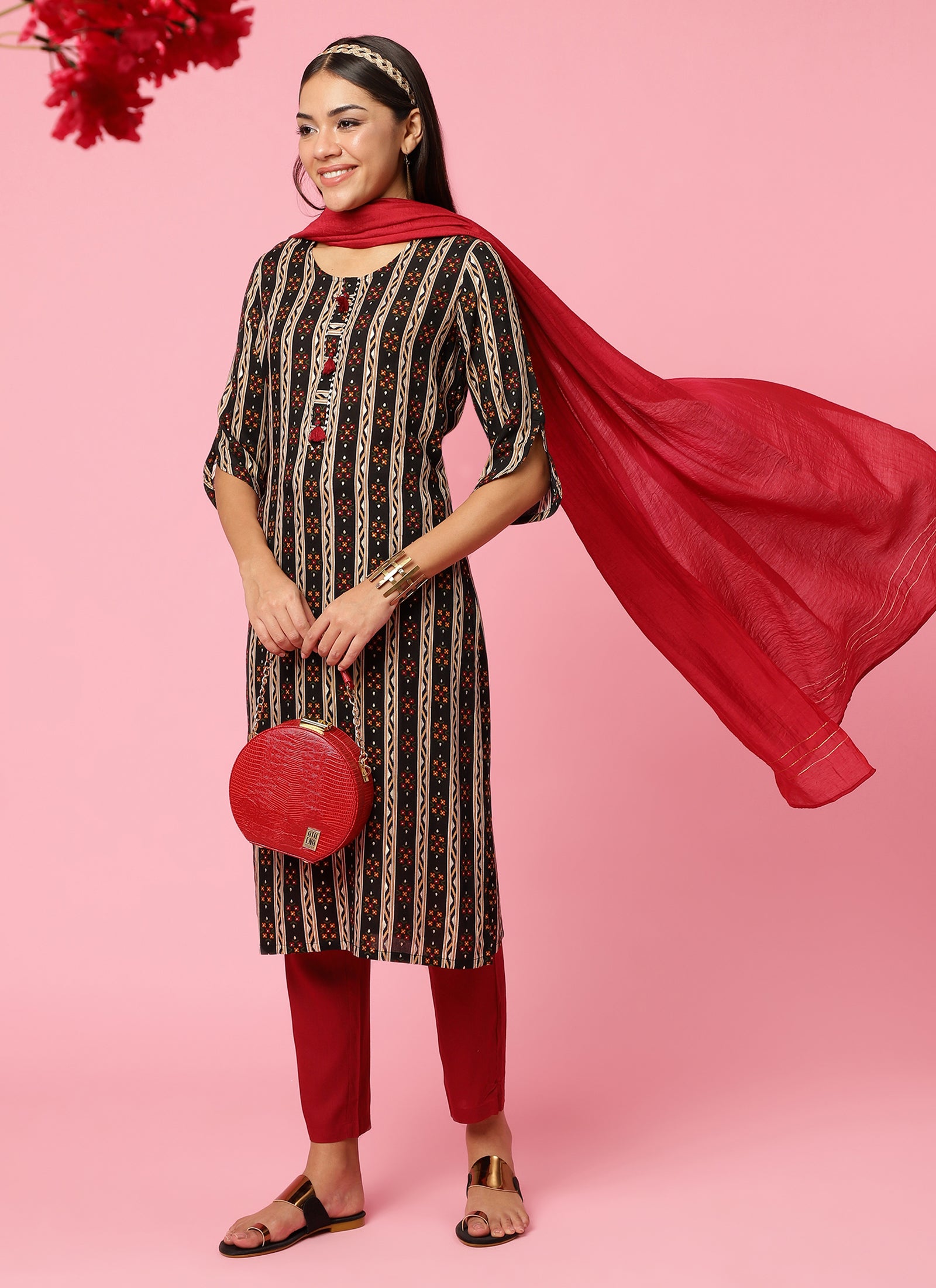 15066INDBLACK_detail