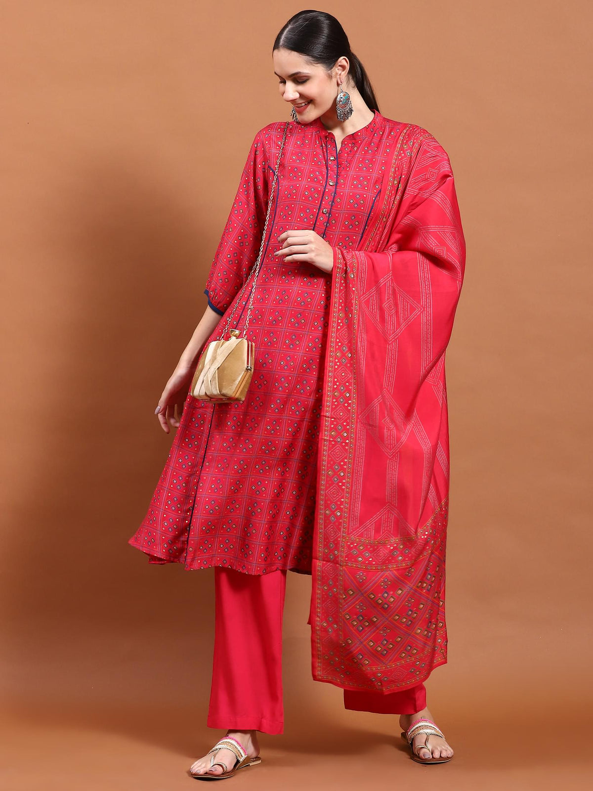 Women Fuchsia Geometric Print Kurta Comfort Pant Dupatta.
