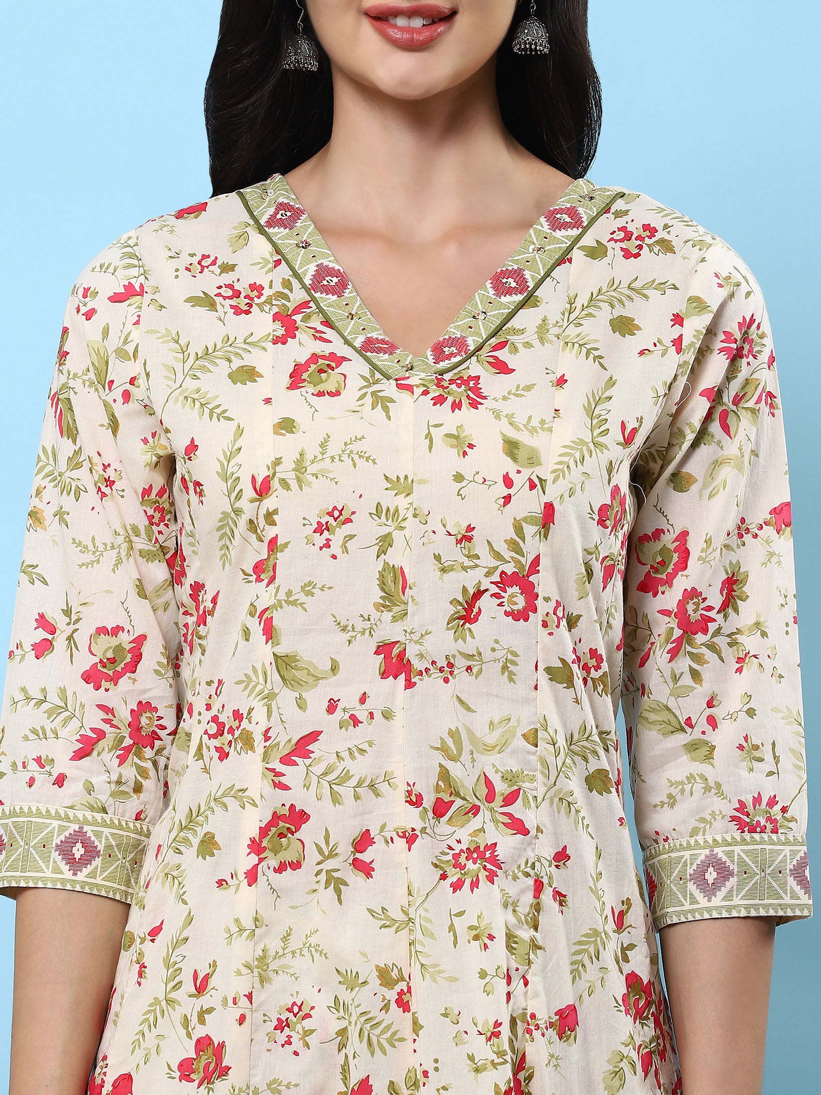 15168MPOFFWHITEPINK_closer_jpg