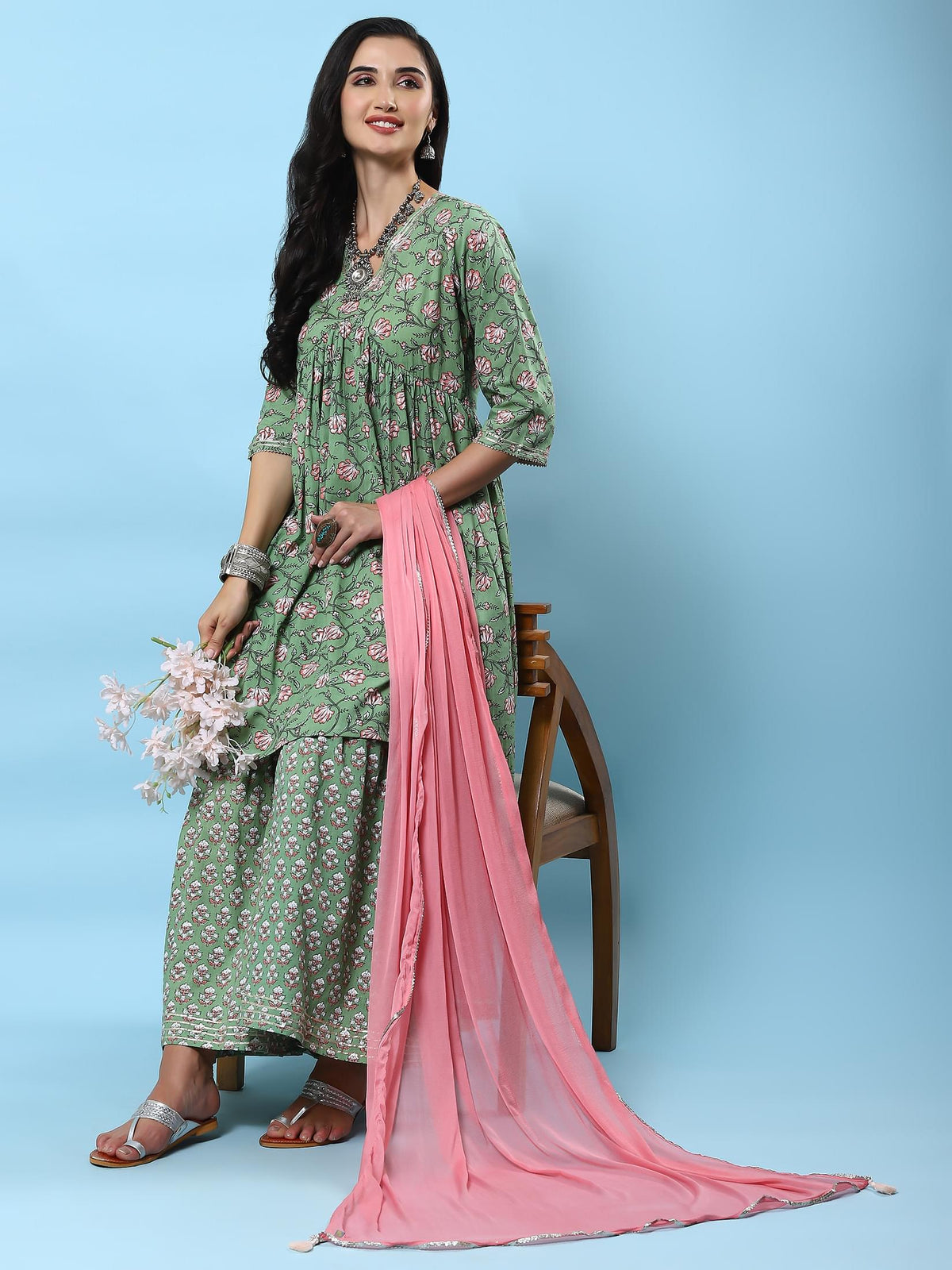 Women Green Floral Printed Kurta Sharara Dupatta.